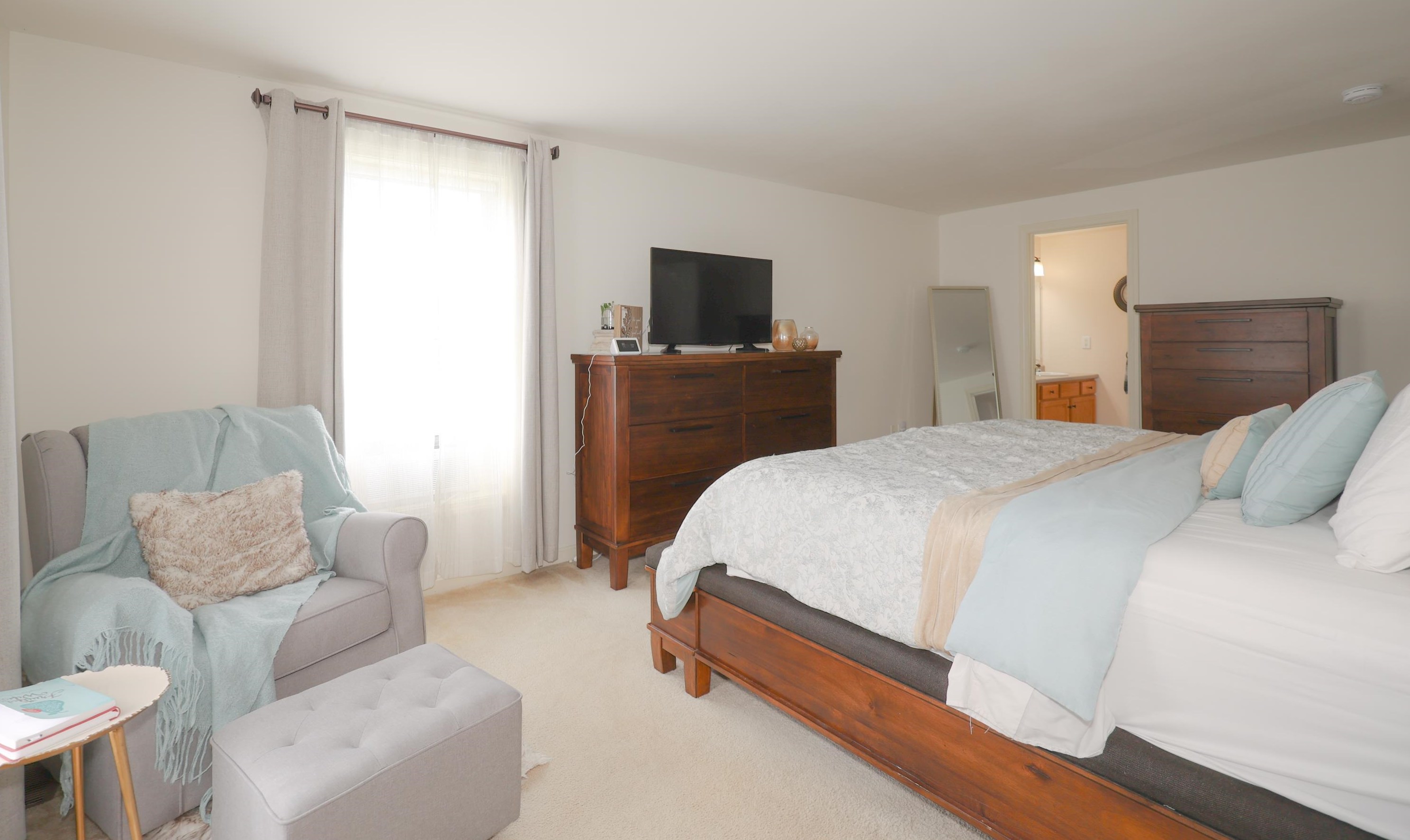 440 Whittington St, Manchester NH  03104-6493 exterior