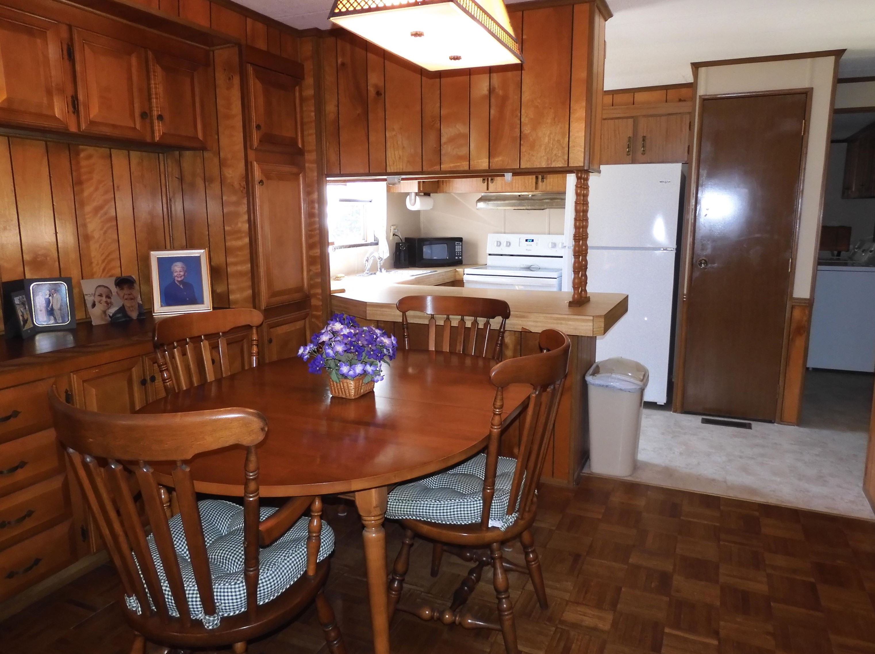 7 Trailerhome Dr, Salem, NH 03079