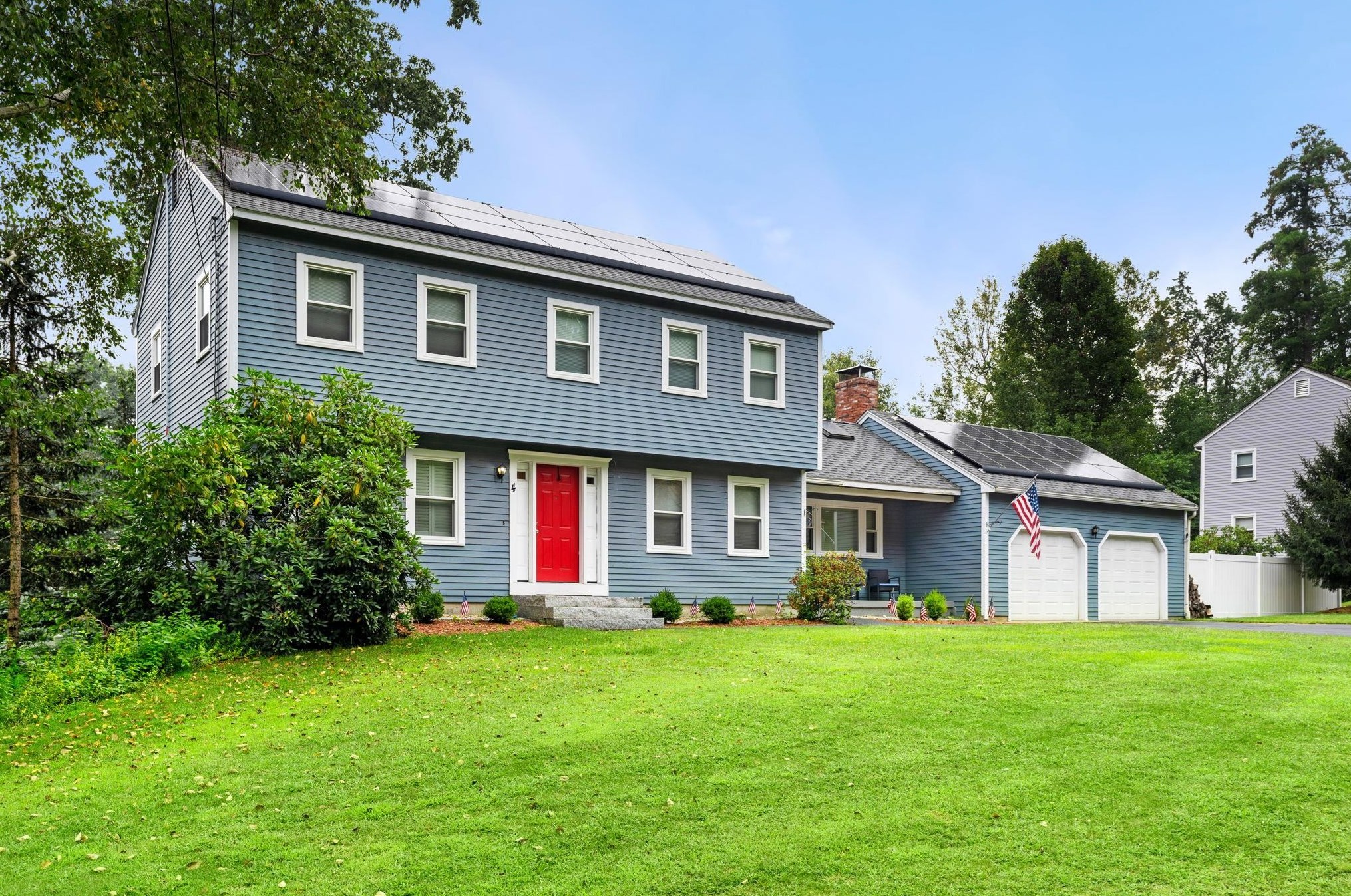 4 Tuckerwood Ct, Nashua, NH 03064