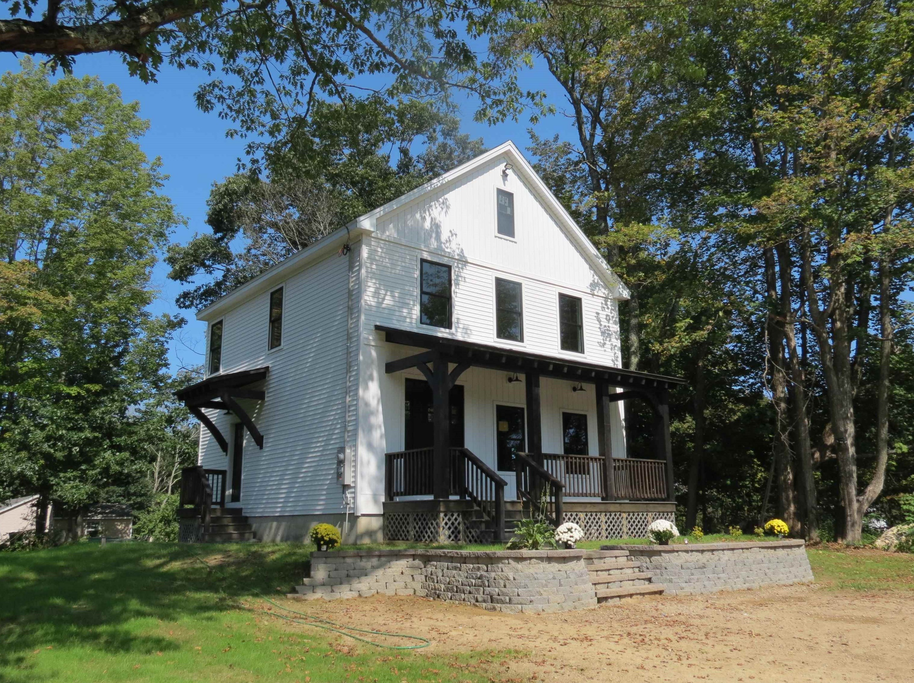 457 Roller Coaster Rd, Barrington, NH 03884