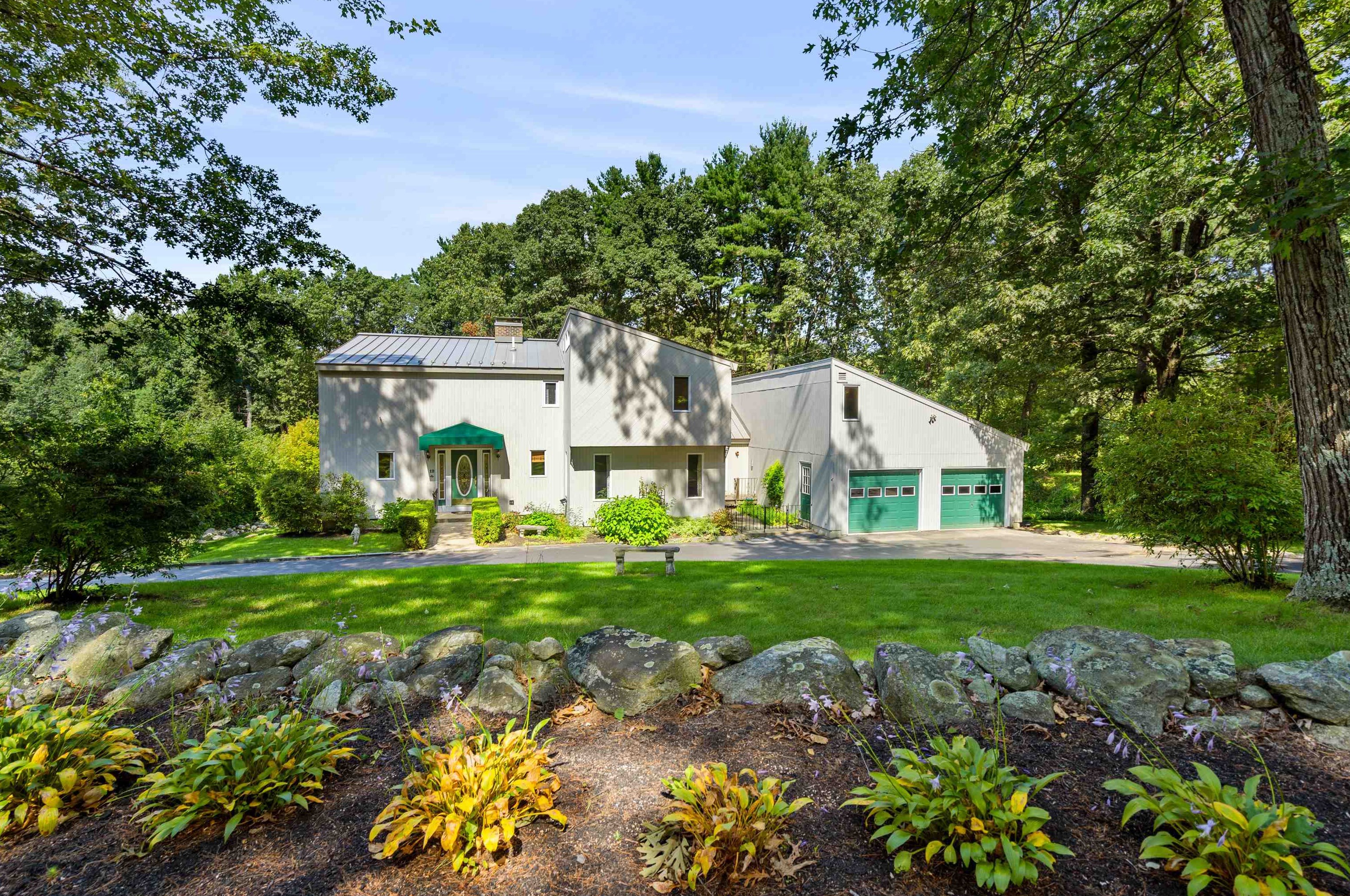 12 Wiley Hill Rd, Londonderry, NH 03053