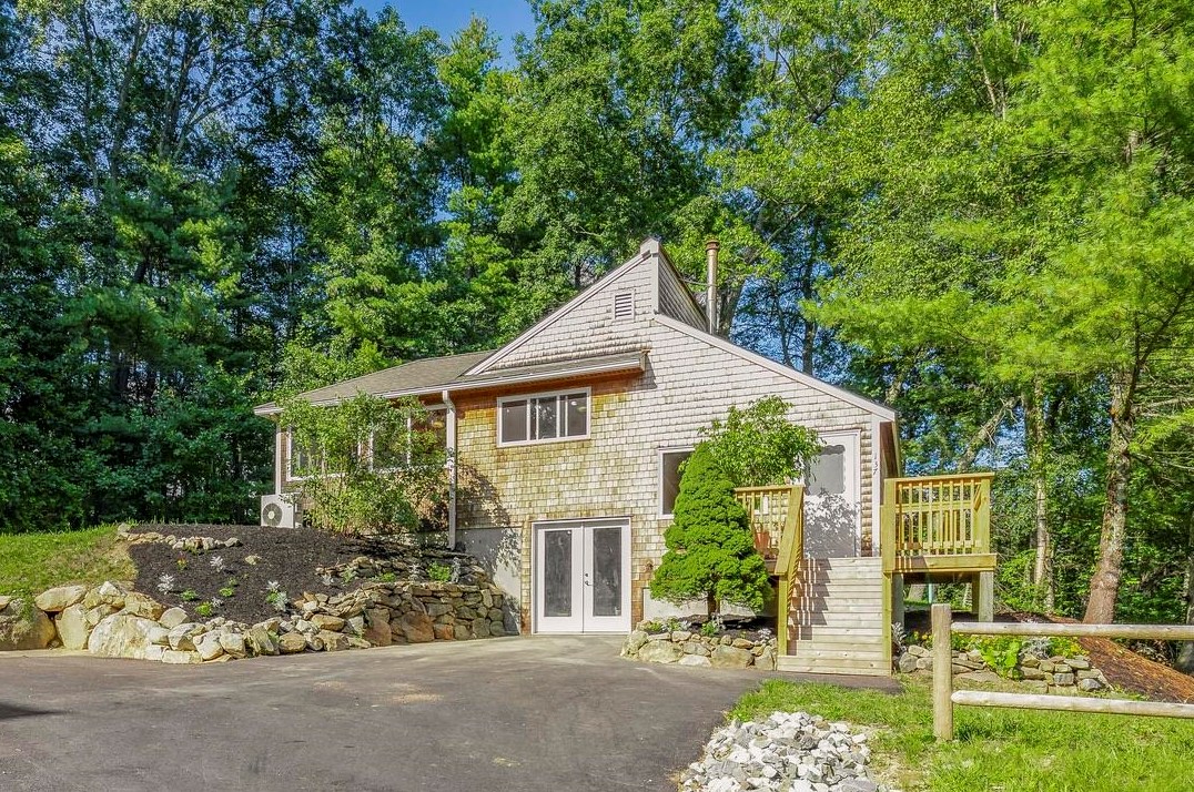137 Shadow Lake Rd, Salem, NH 03079