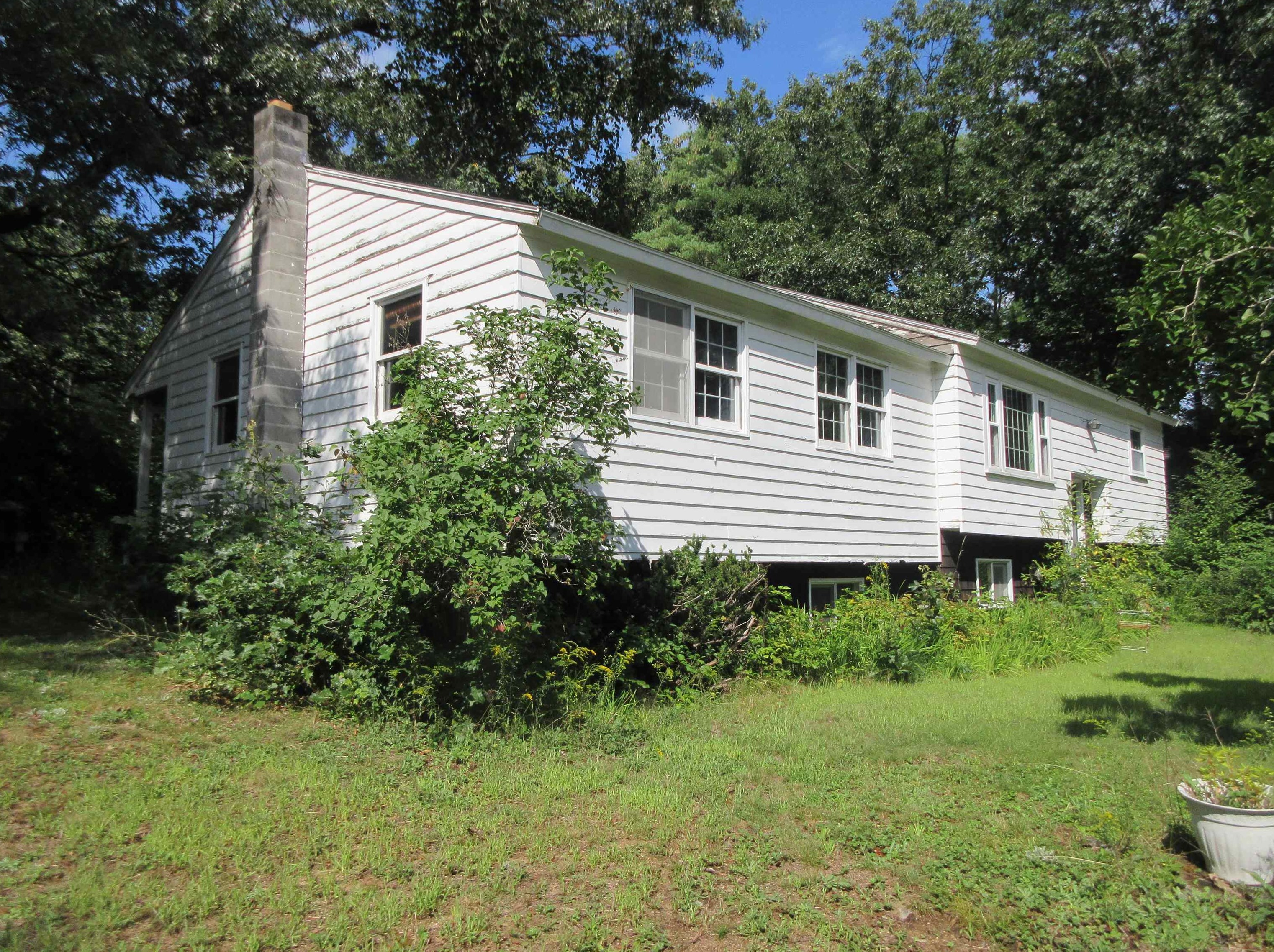 116 Mallego Rd, Barrington, NH 03825