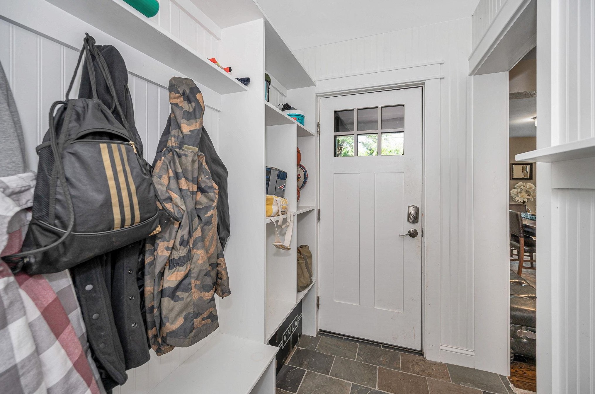 62 Robinson Rd, Nashua, NH 03060