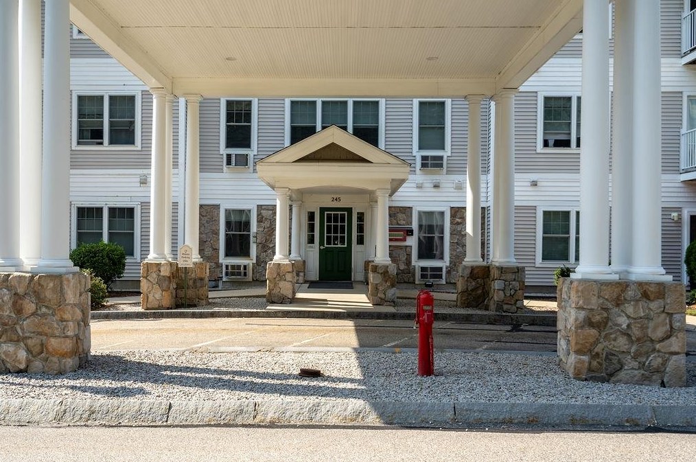 245 Edward J Roy Dr #316, Manchester, NH 03104