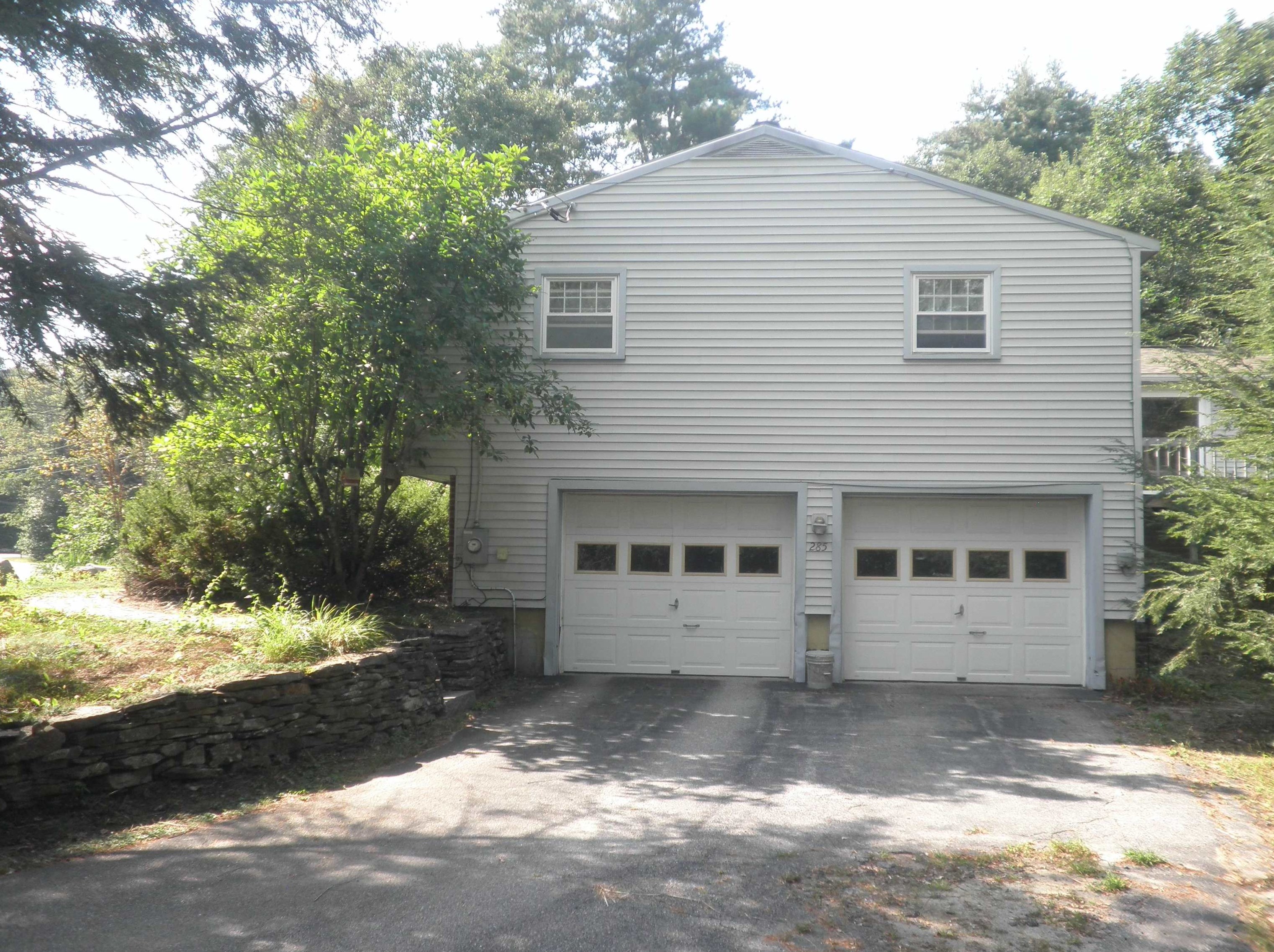 285 Pinewood Dr, Hopkinton, NH 03229