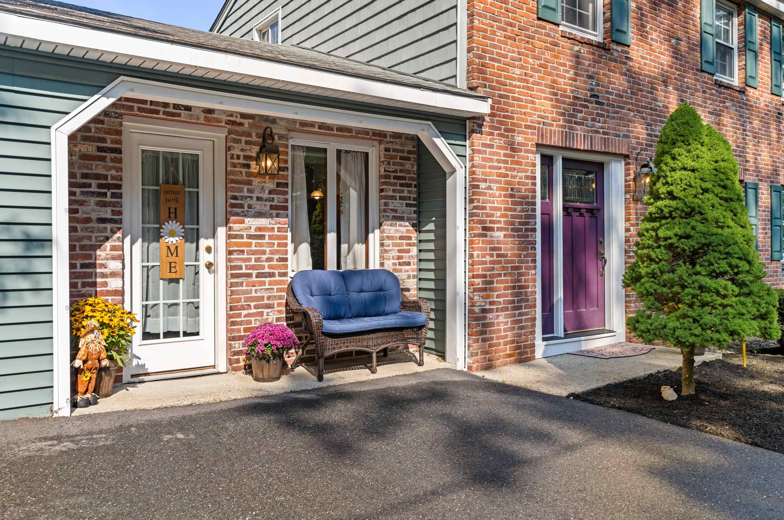 42 Wethersfield Rd, Nashua, NH 03062