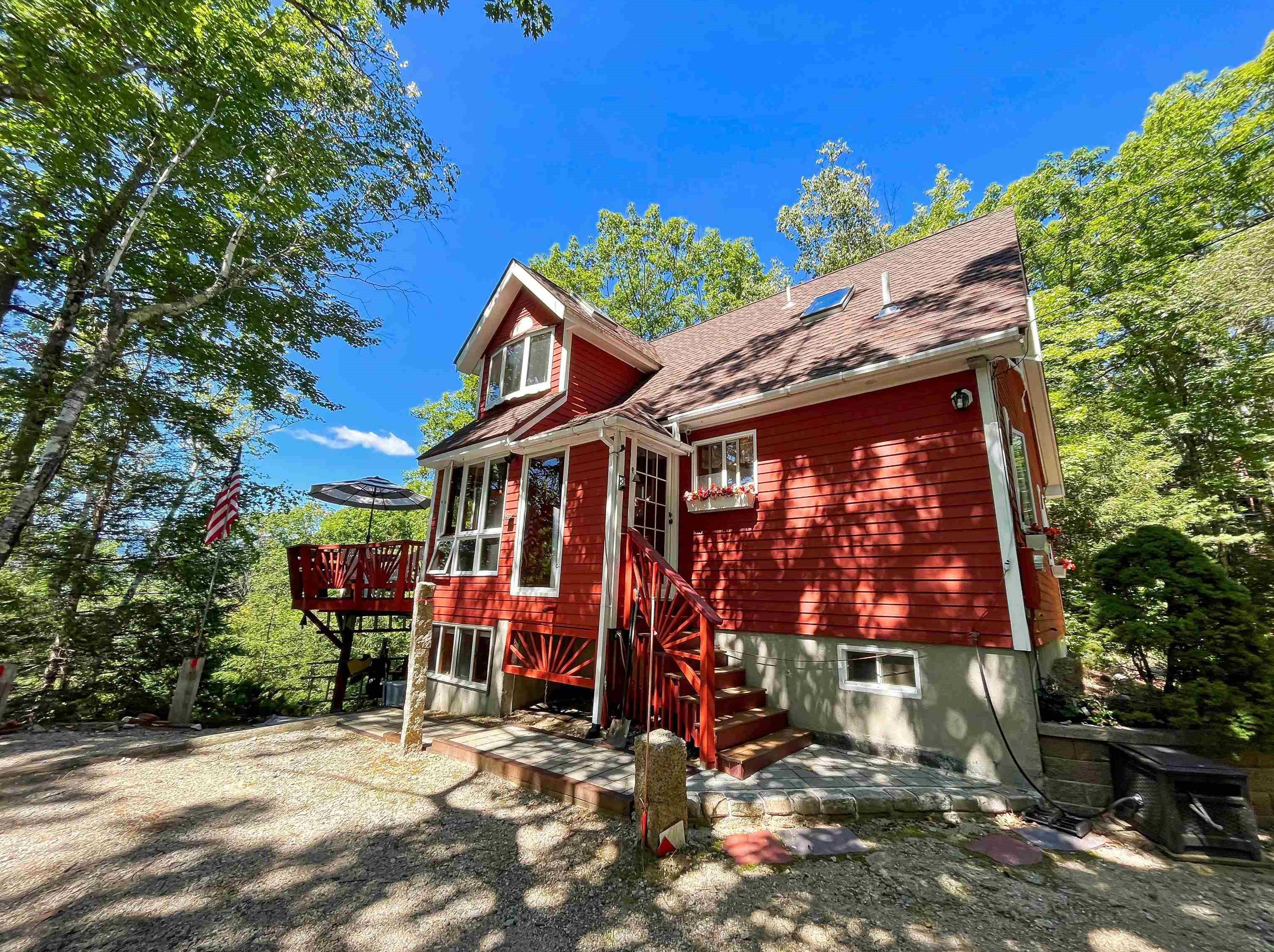 44 Oak Ridge Rd, Madison, NH 03849