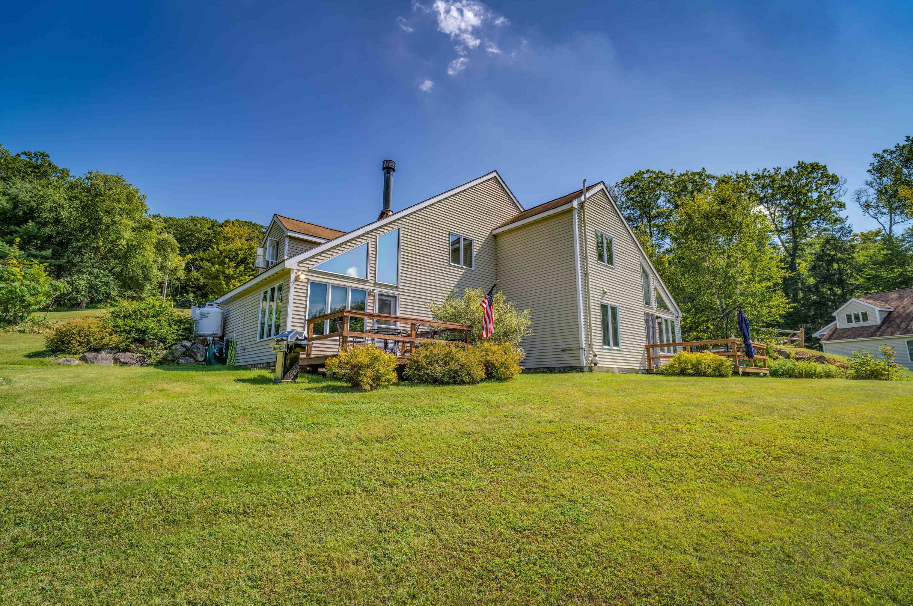 6 Bear Chase Rd, Ellsworth, NH 03283