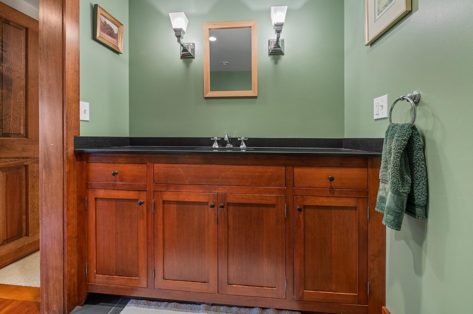 165 Dorchester Rd, Lyme NH  03768-3604 exterior