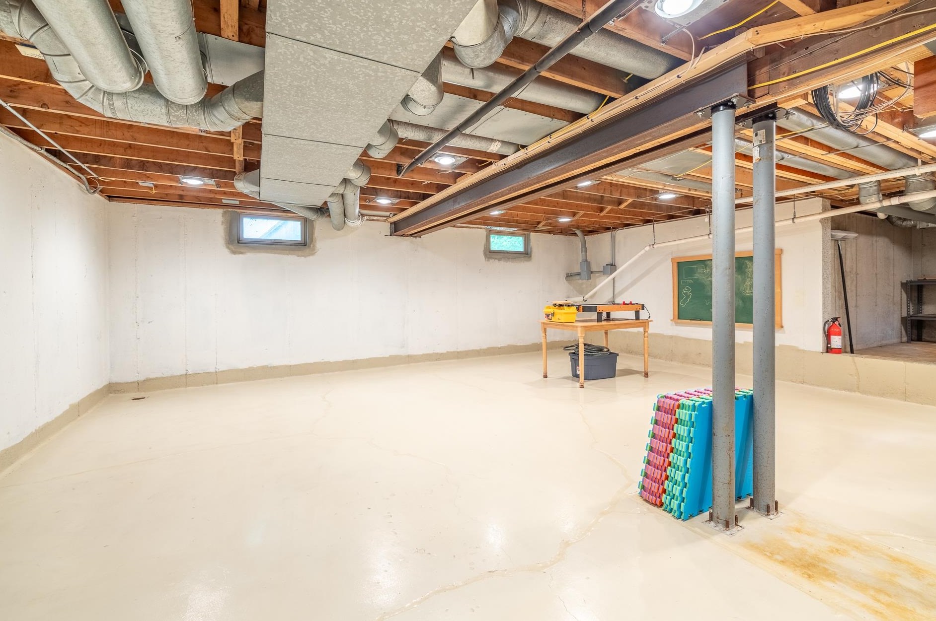 165 Dorchester Rd, Lyme NH  03768-3604 exterior