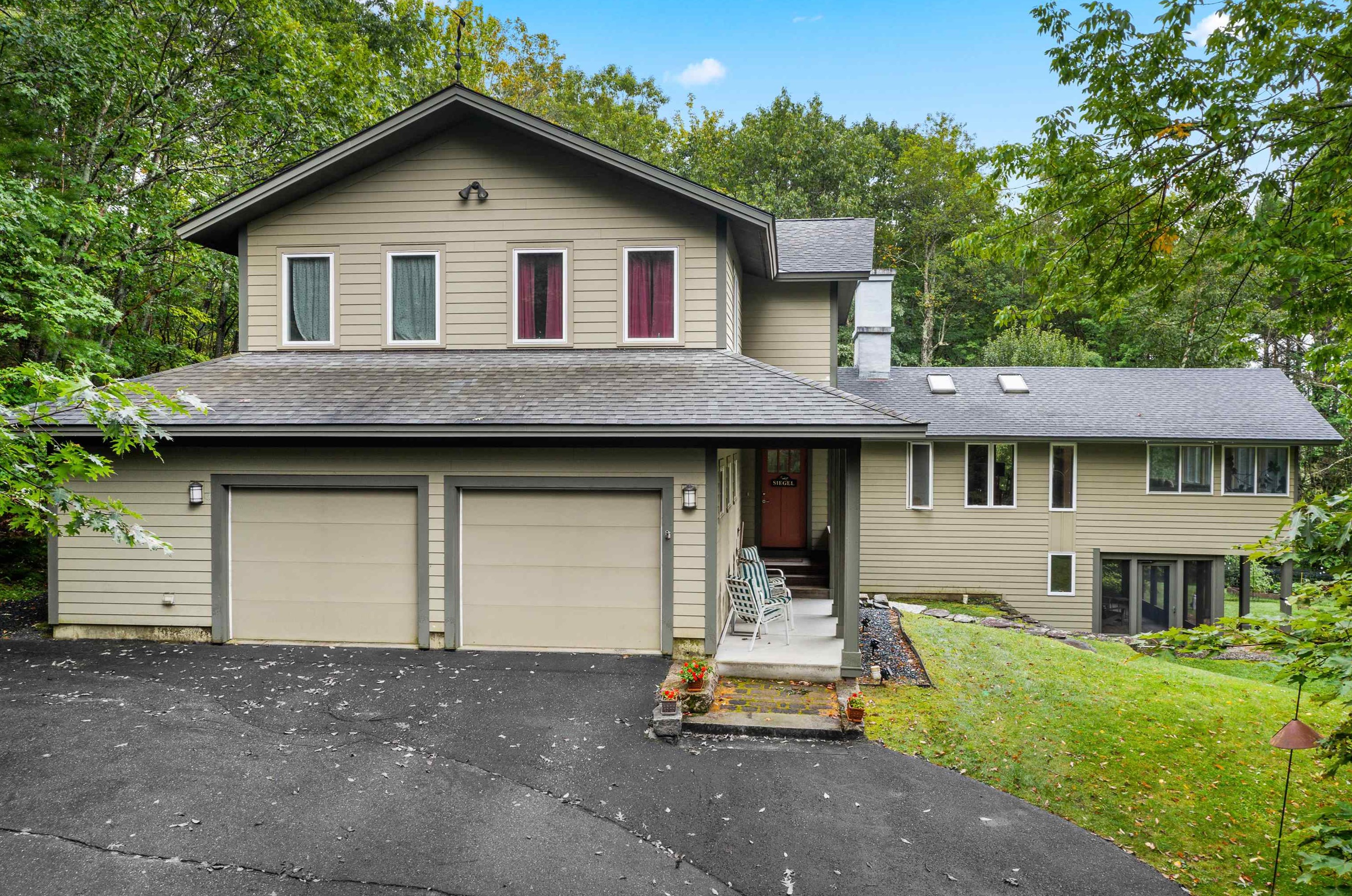 113 Blueberry Hill Dr, Hanover, NH 03755-3423