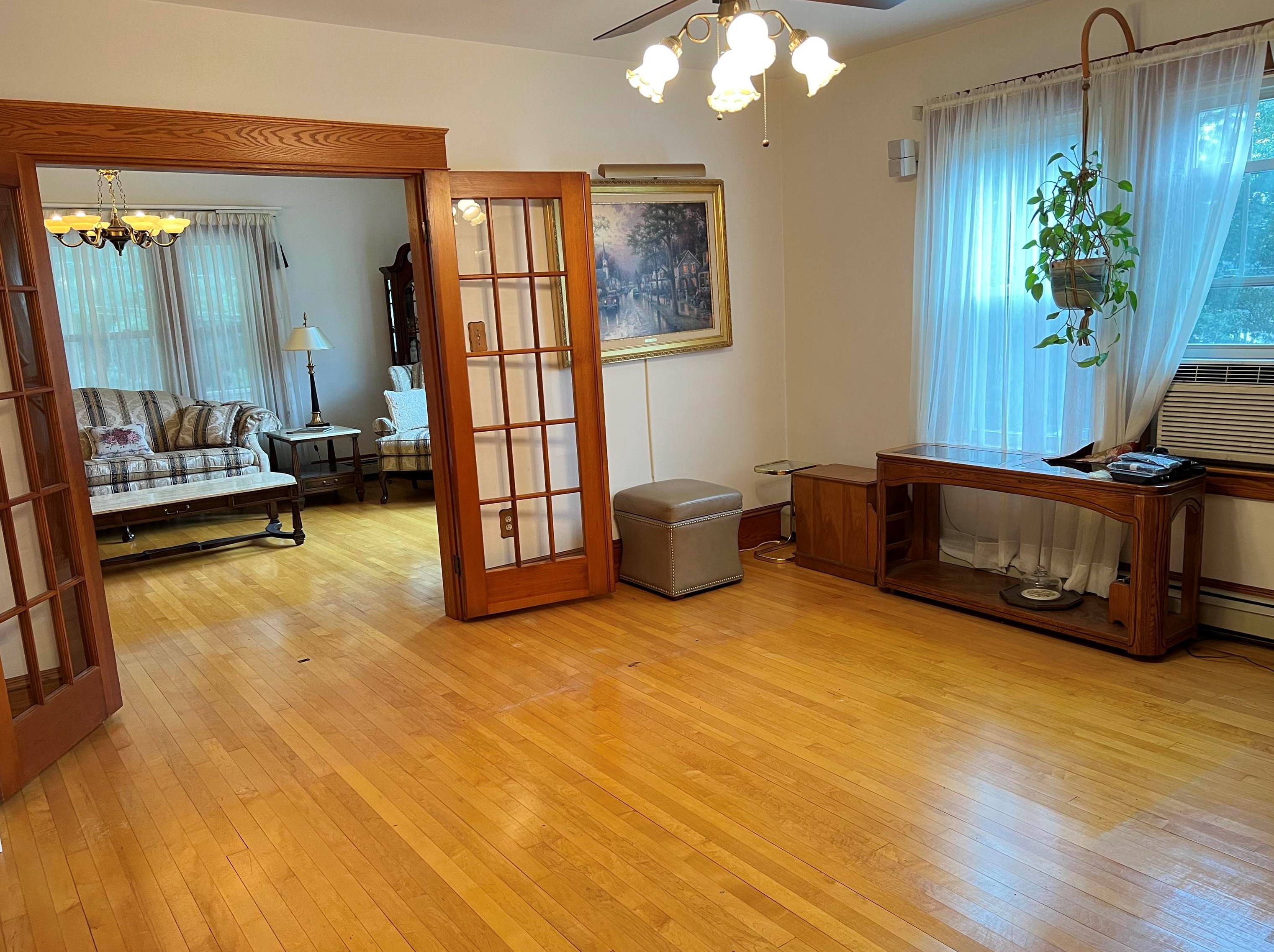 526 Amherst St, Manchester NH 03104-5083 exterior