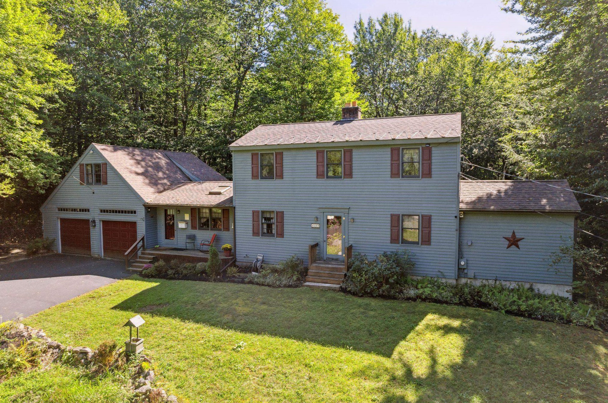31 Abenaukee Dr, Tuftonboro, NH 03894-4211
