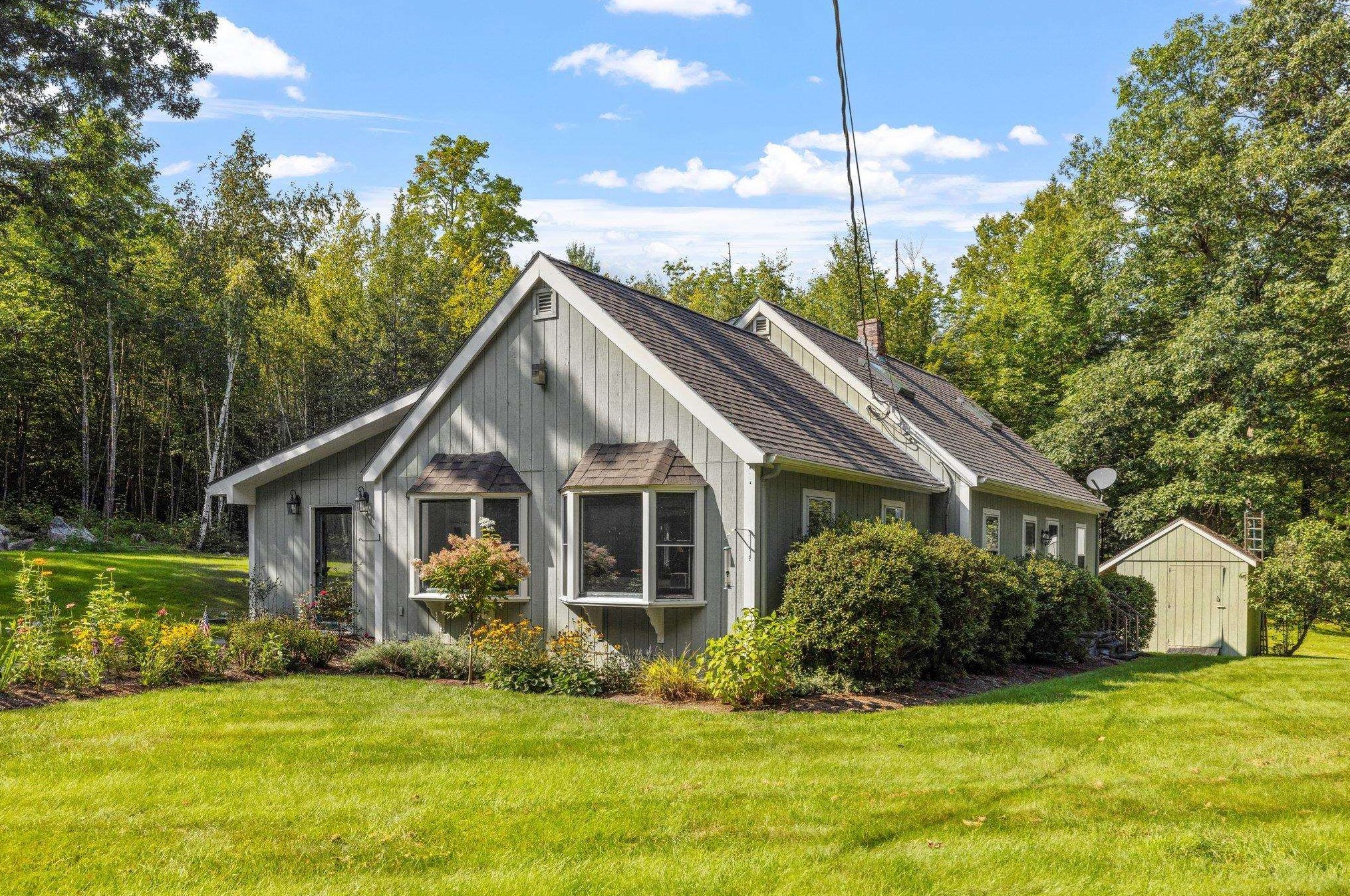 71 Driftwood Dr, Moultonborough, NH 03254 exterior
