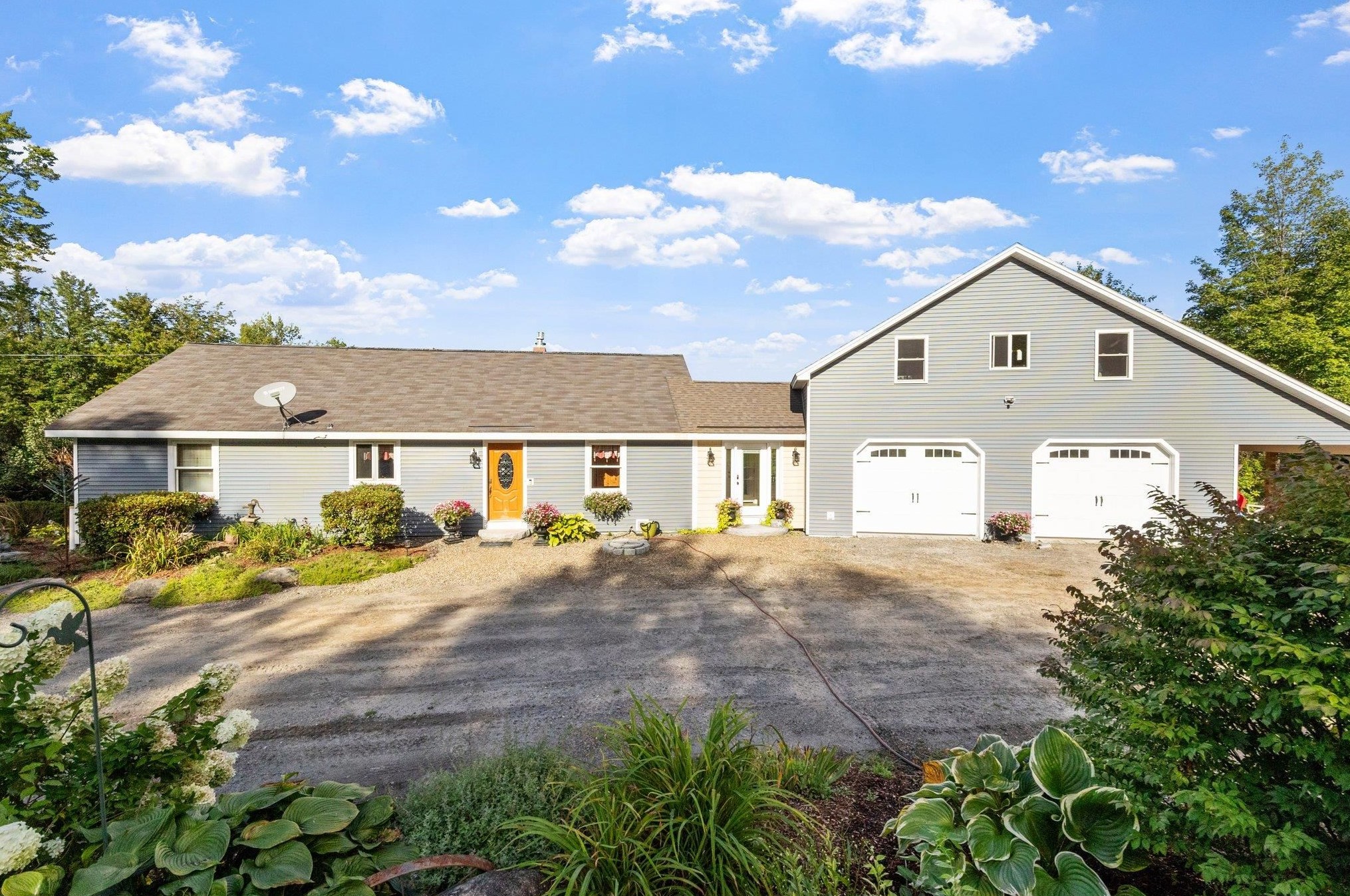 58 Highridge Rd, Hill, NH 03243