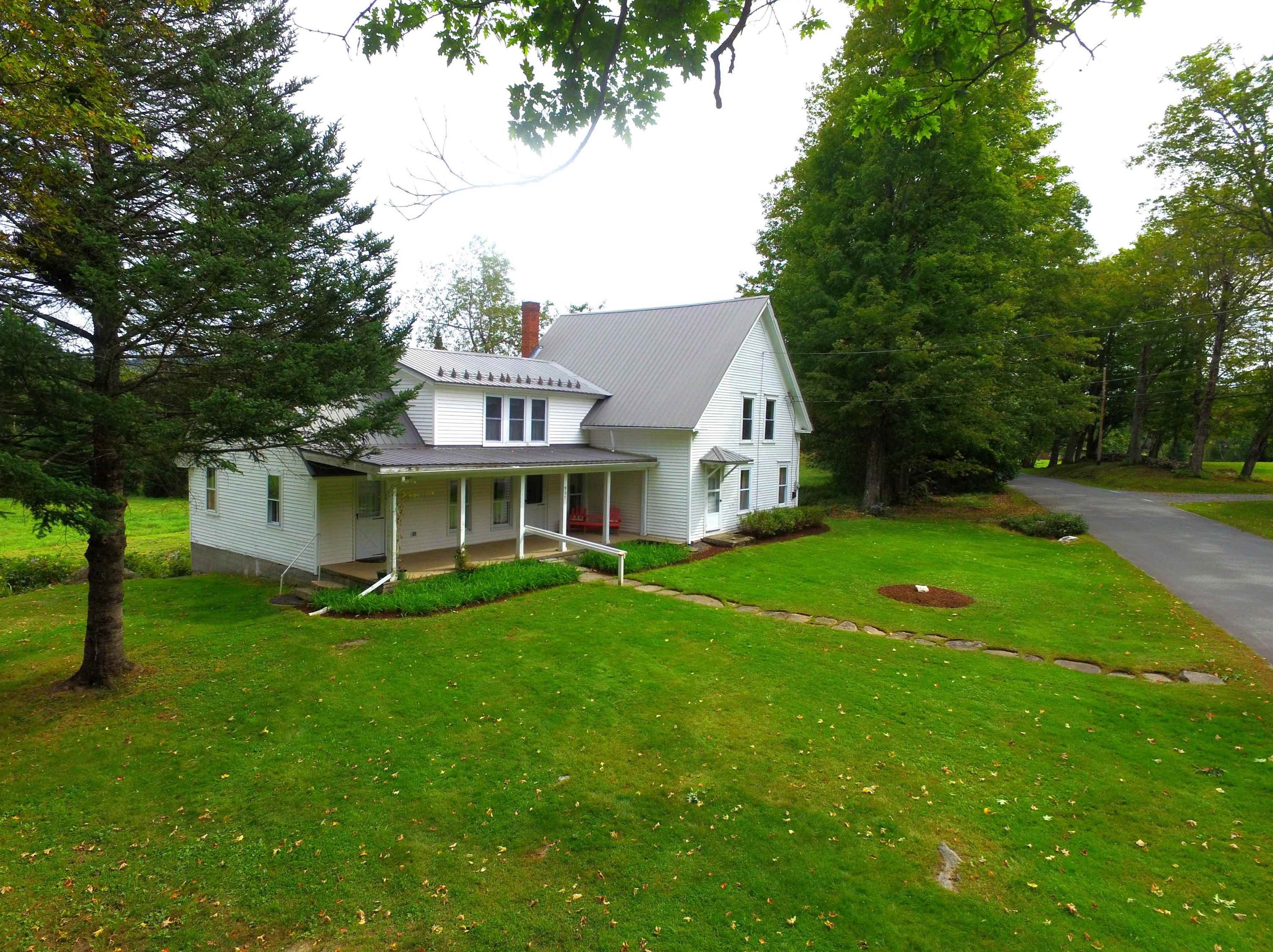 907 Old Franconia Rd, Bethlehem, NH 03574-5865