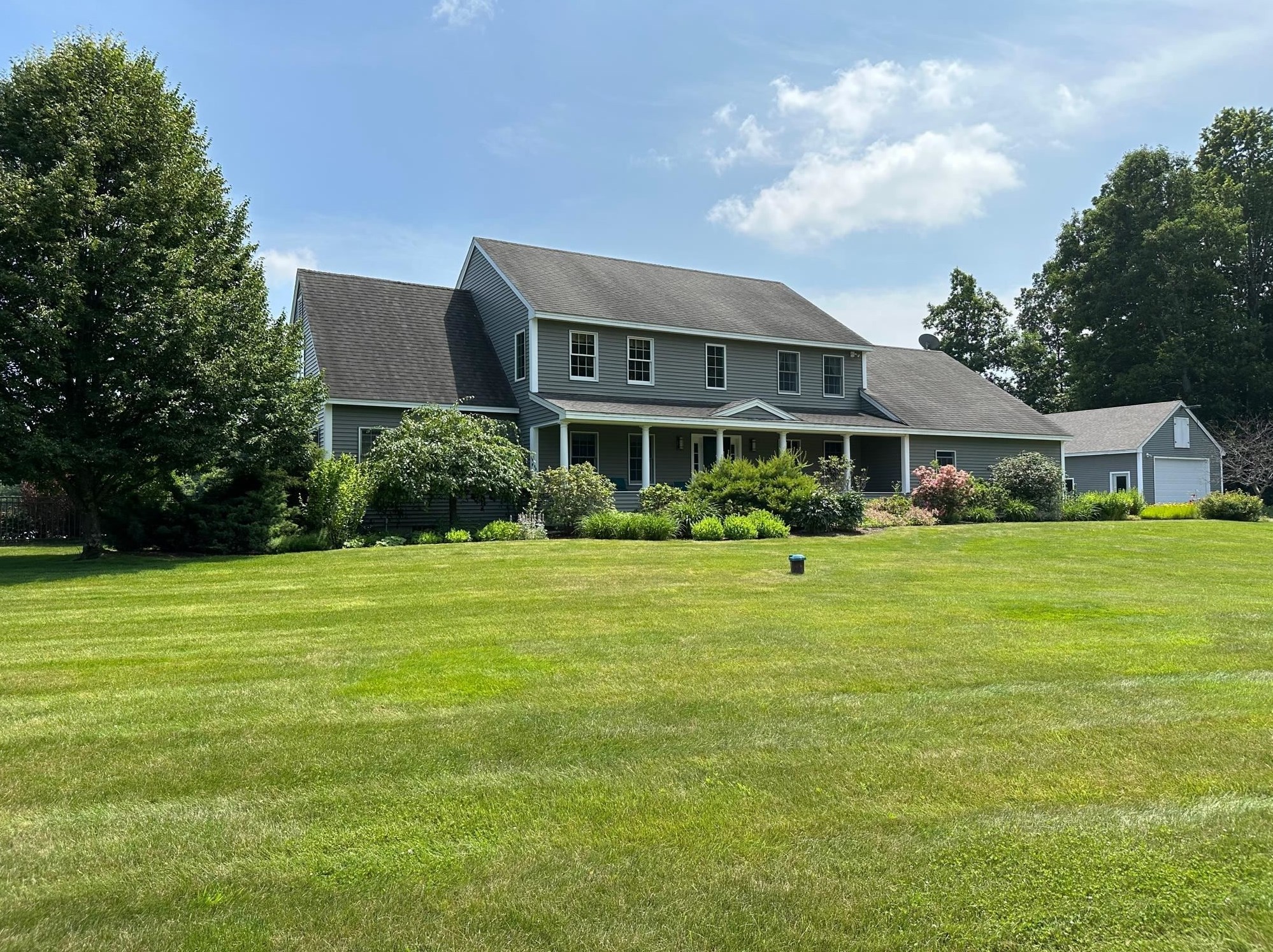 46 Gonet Dr, Newmarket, NH 03857-1746