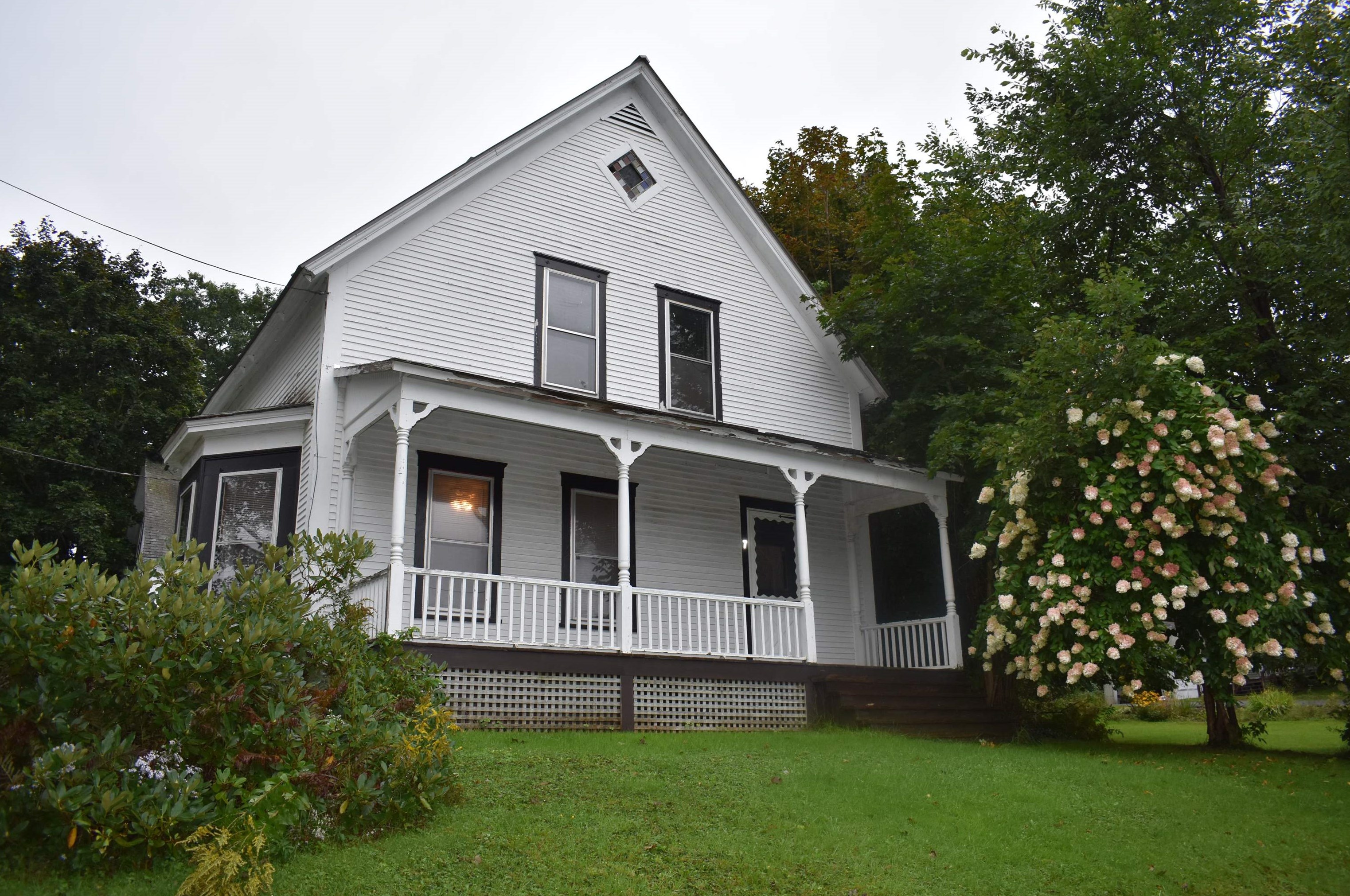 7 Stevens St, Enfield, NH 03748