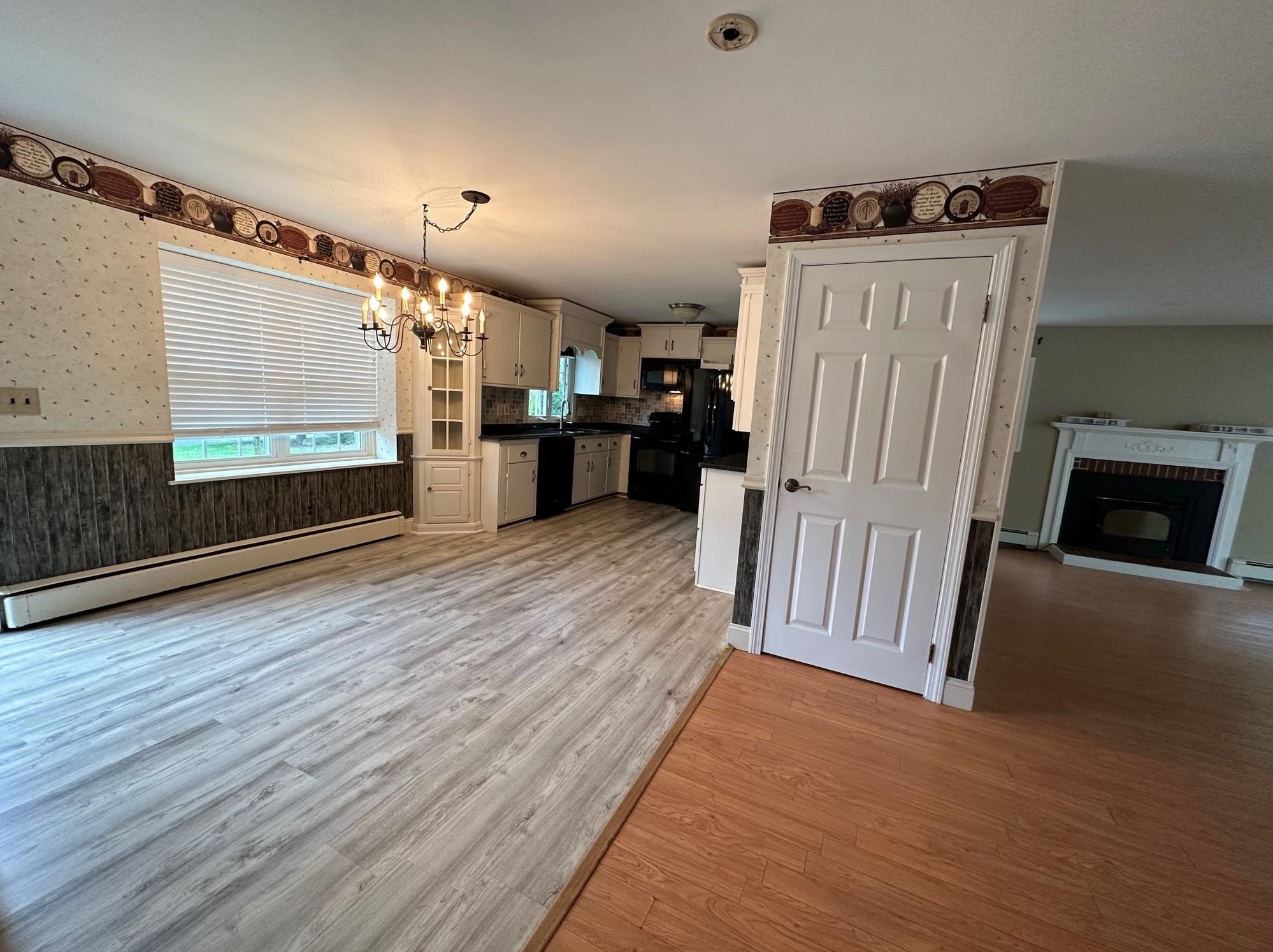 74 Main St, Plaistow NH 03865-3034 exterior