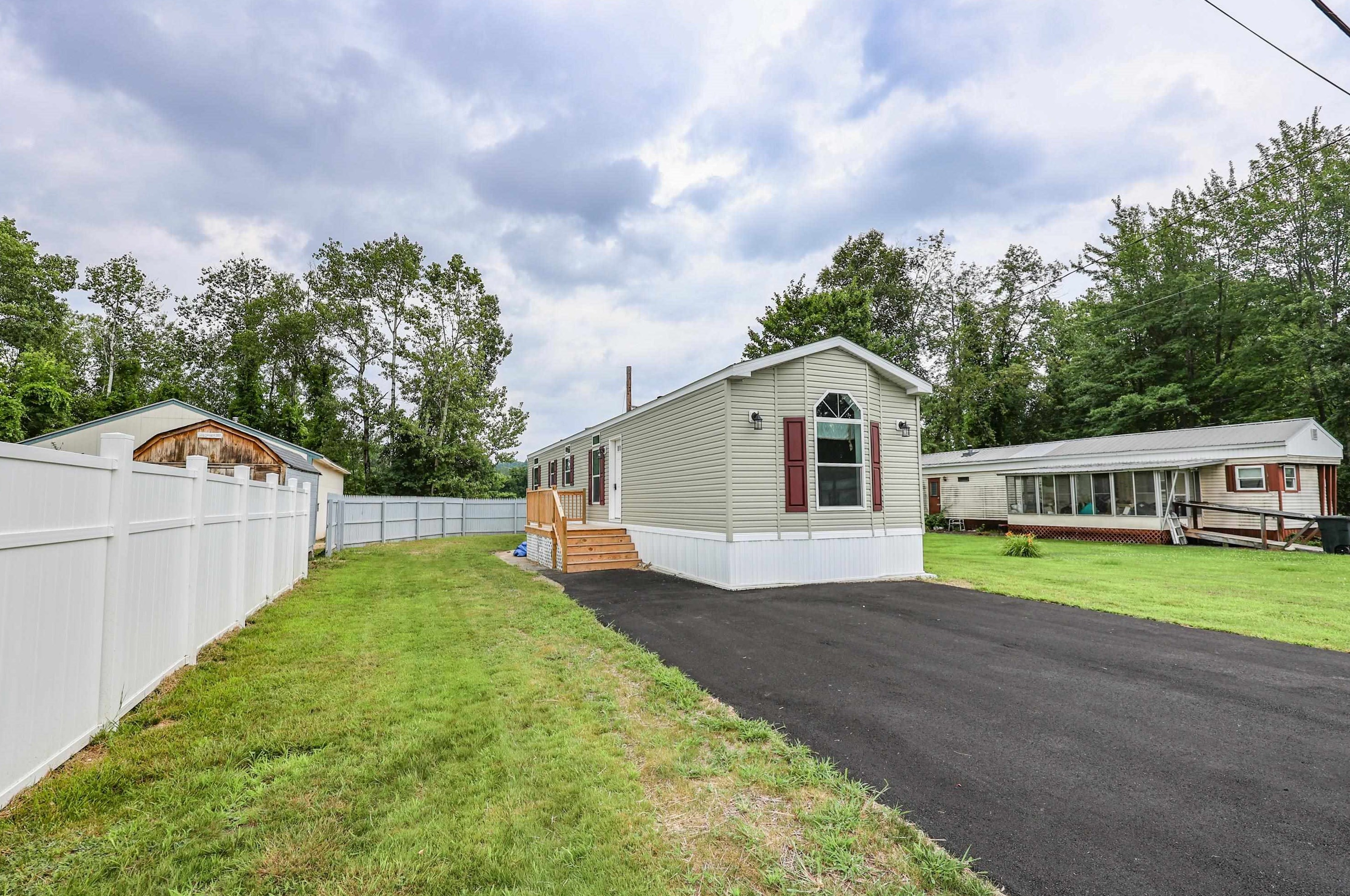 34 Stevens Dr, Concord, NH 03301