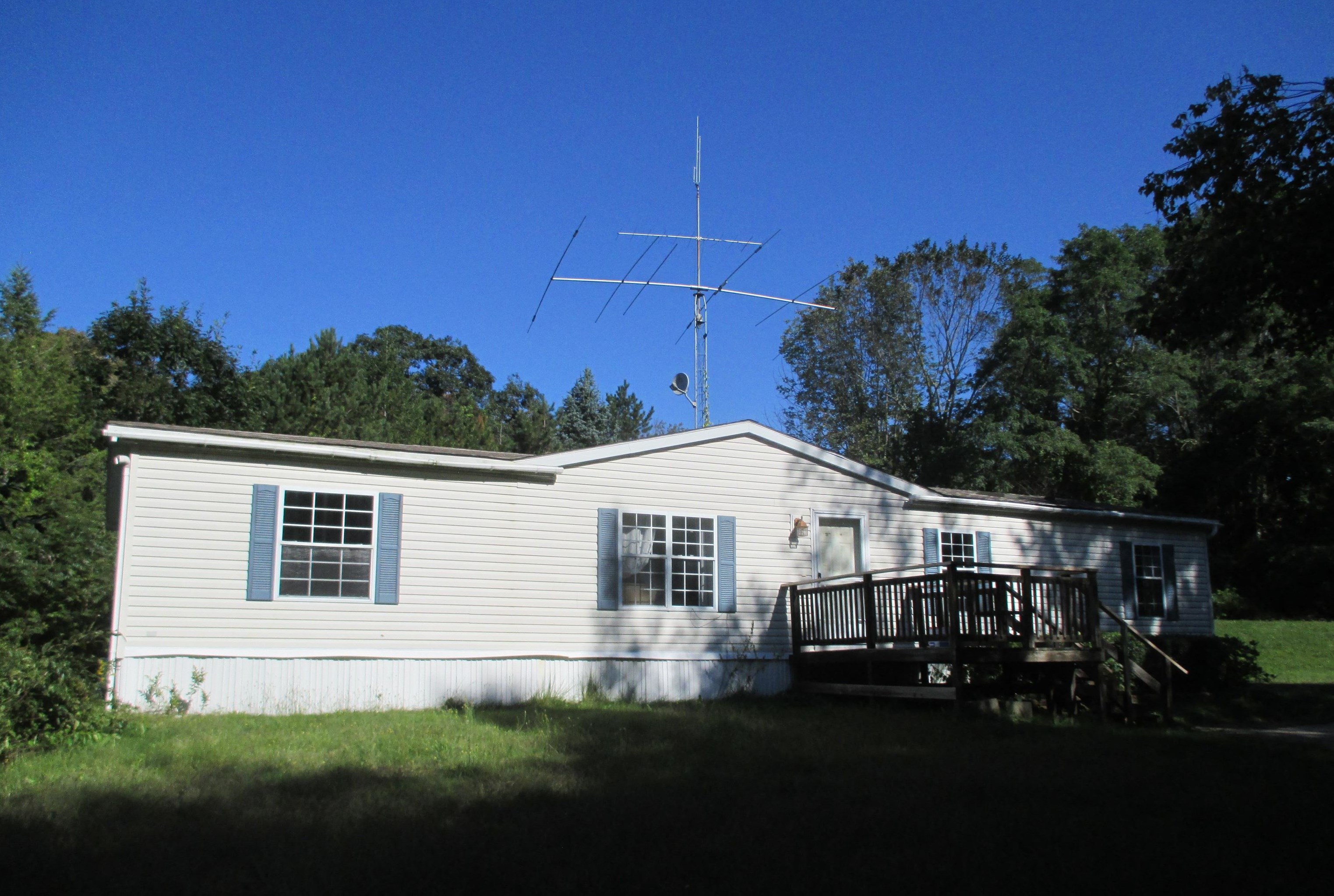 13 Masten Dr, Northwood, NH 03261