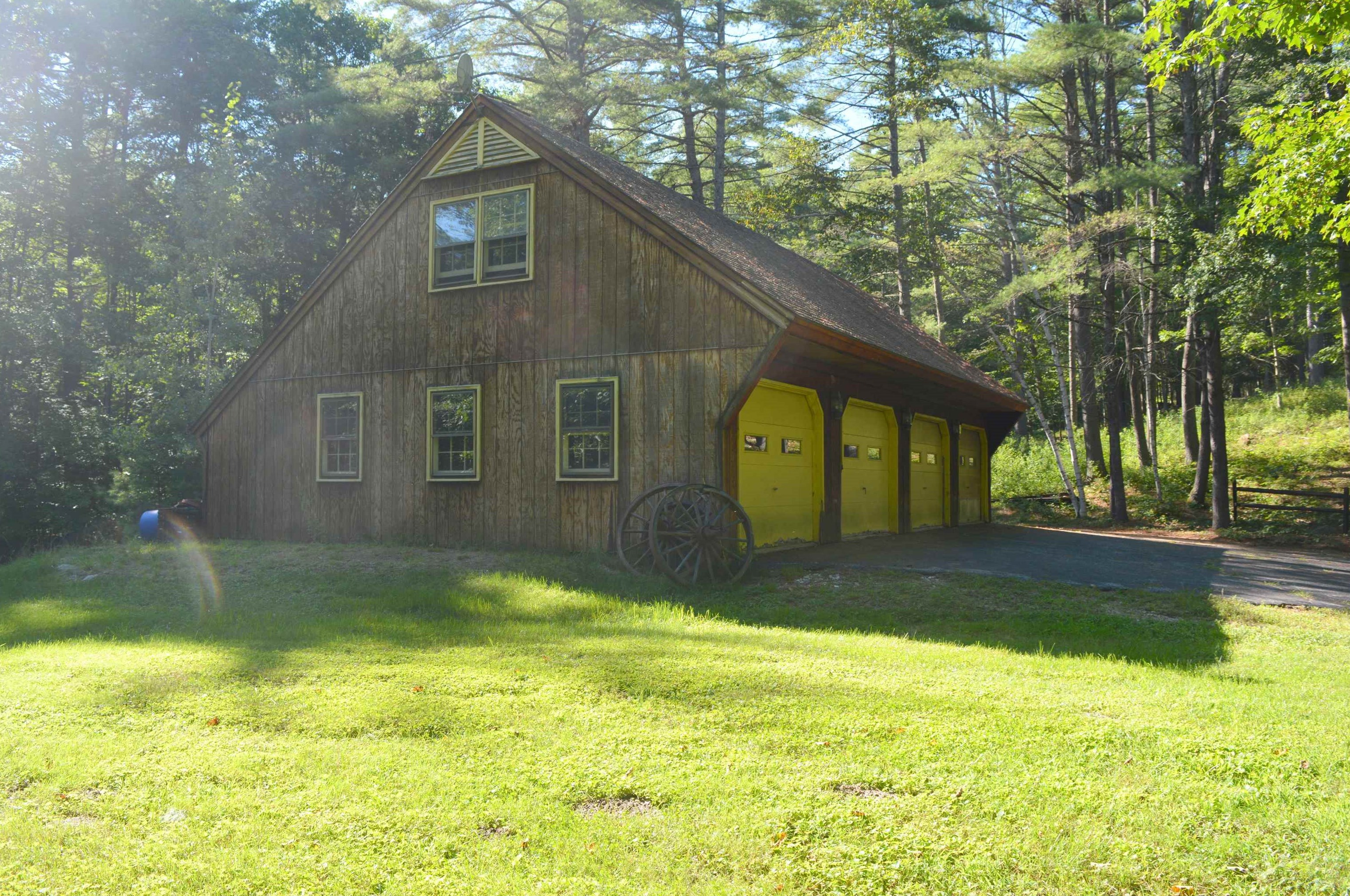22 Sand Hl Rd, Unity NH 03773-6406 exterior