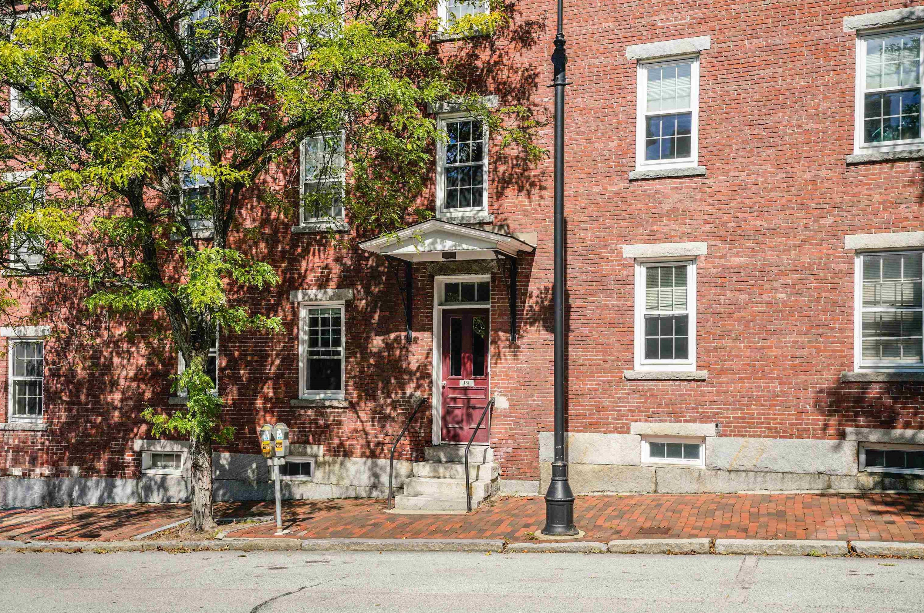 131 Merrimack St, Manchester NH  03101-2317 exterior