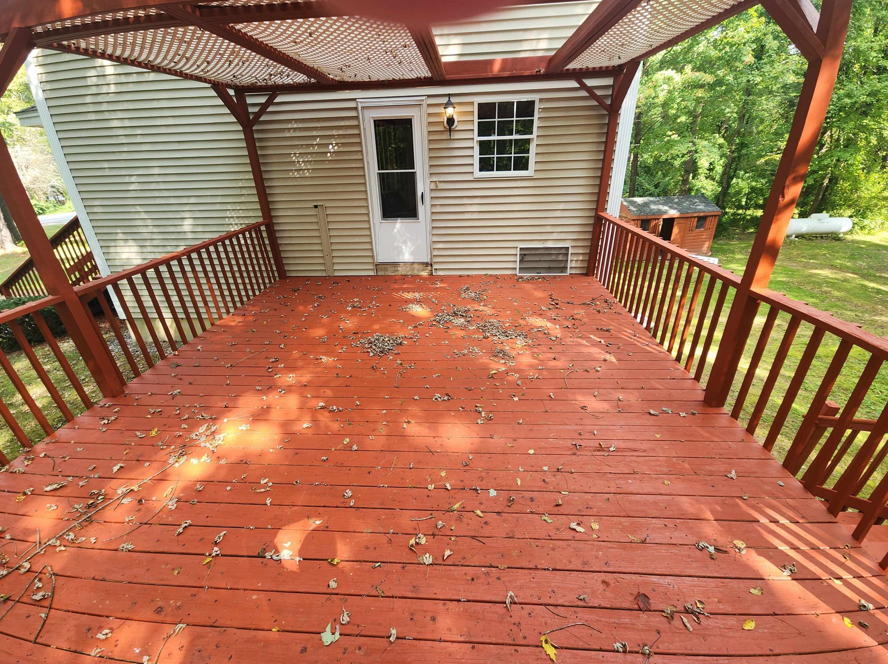 4649 Brown Ave, Manchester NH 03103-6726 exterior