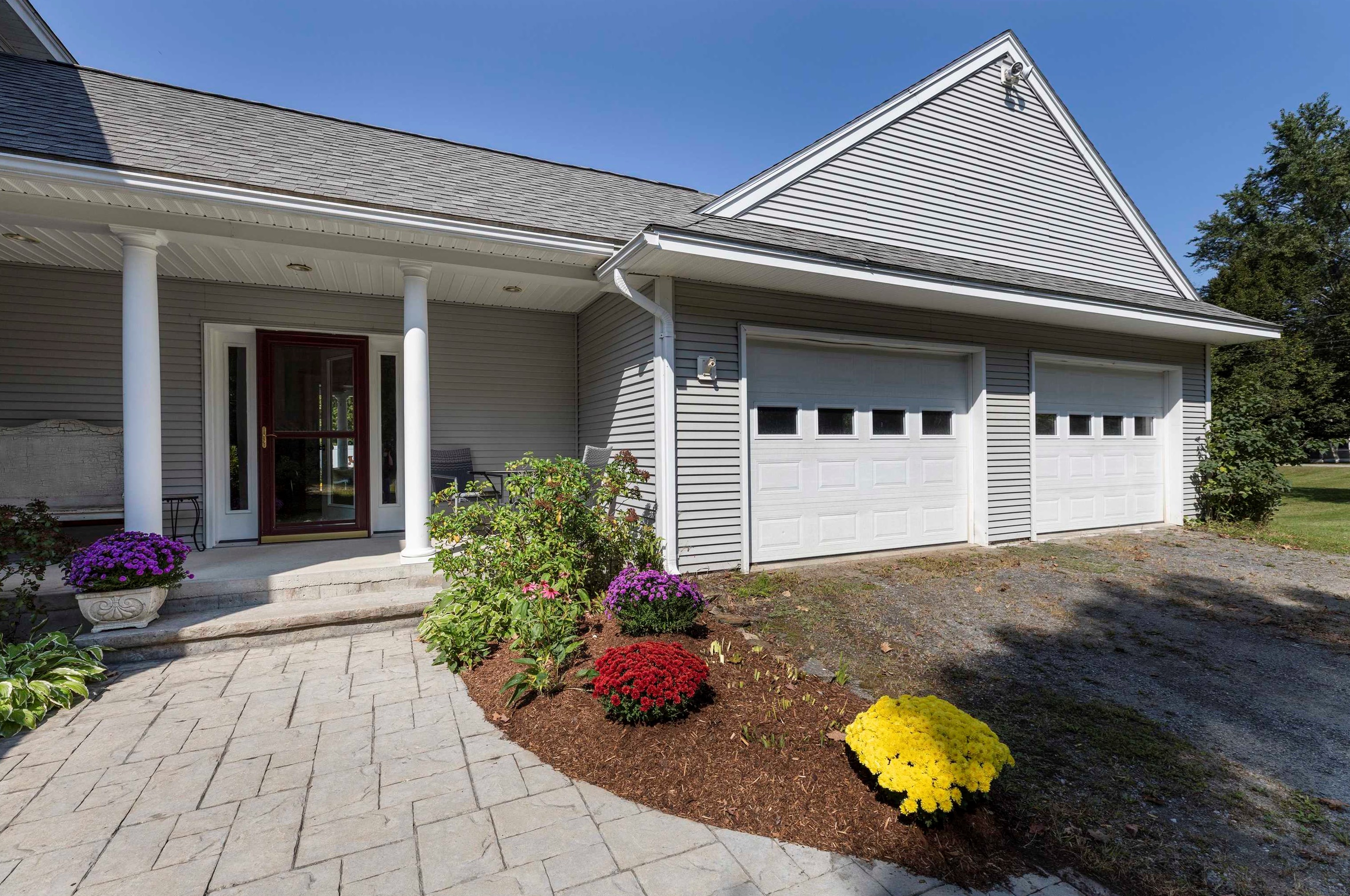 32 Sawyer Brook Rd, Orford, NH 03777