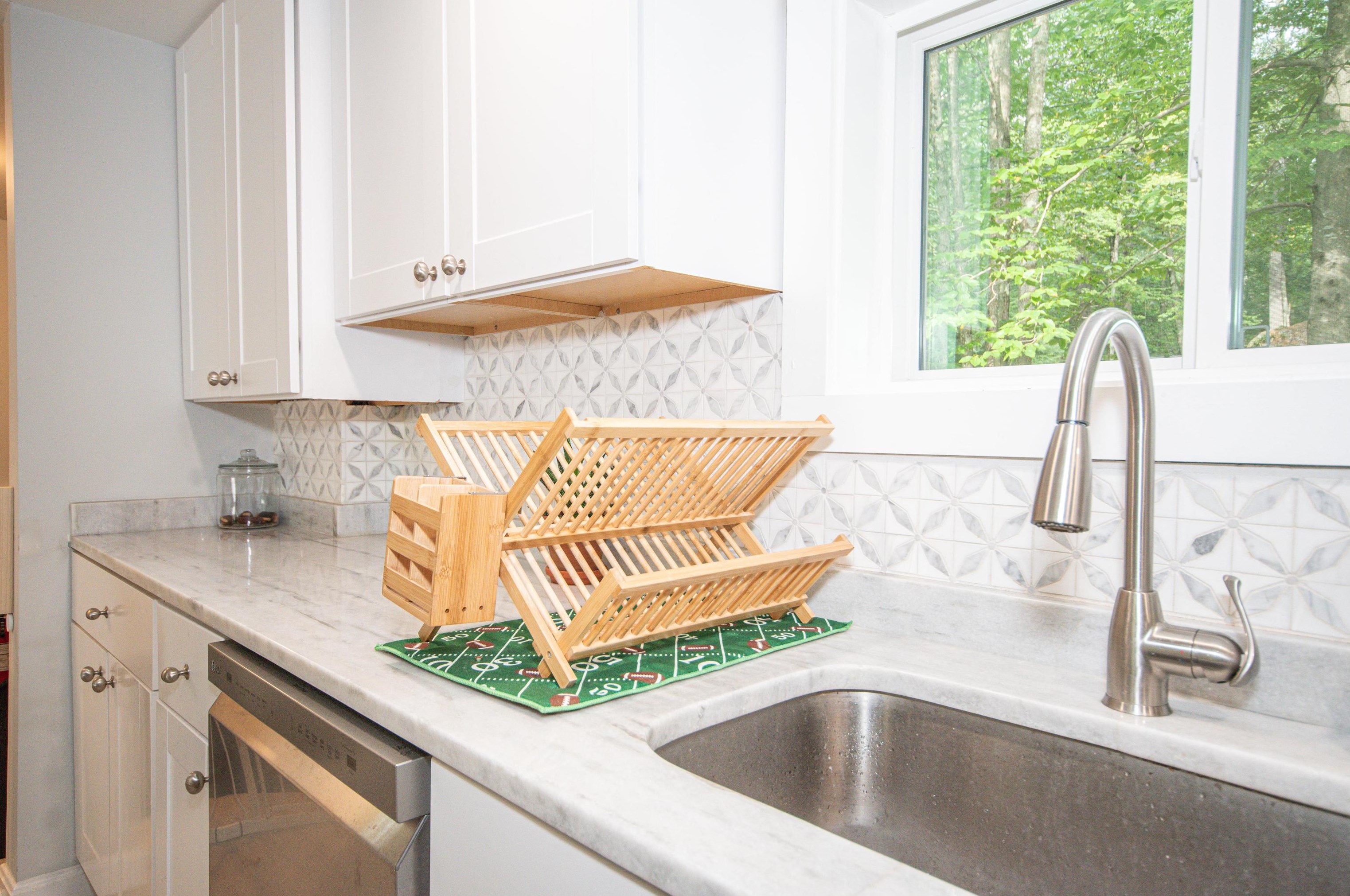 773 Berry River Rd, Barrington, NH 03825