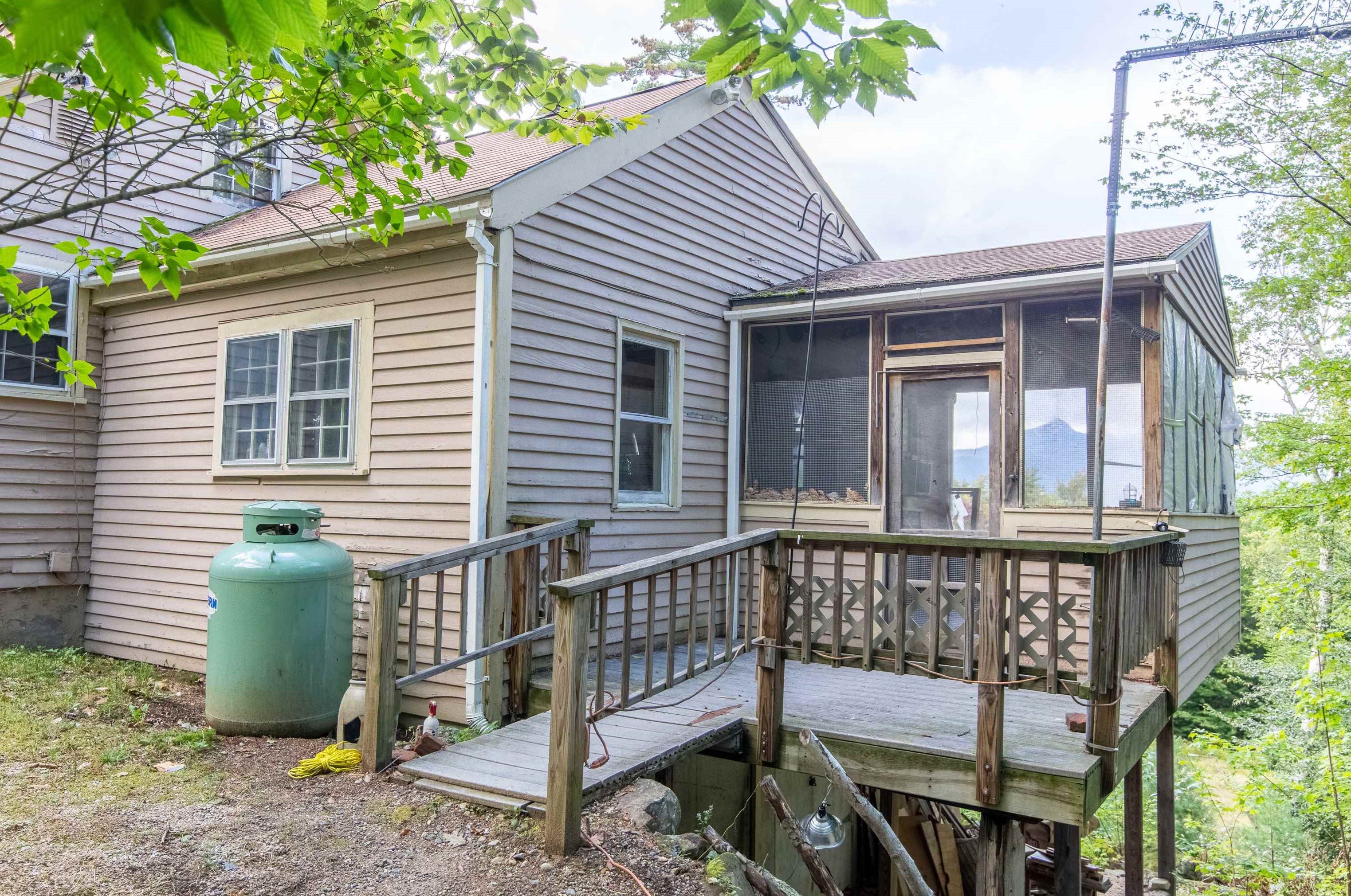 673 Page Hill Rd, Tamworth, NH 03886