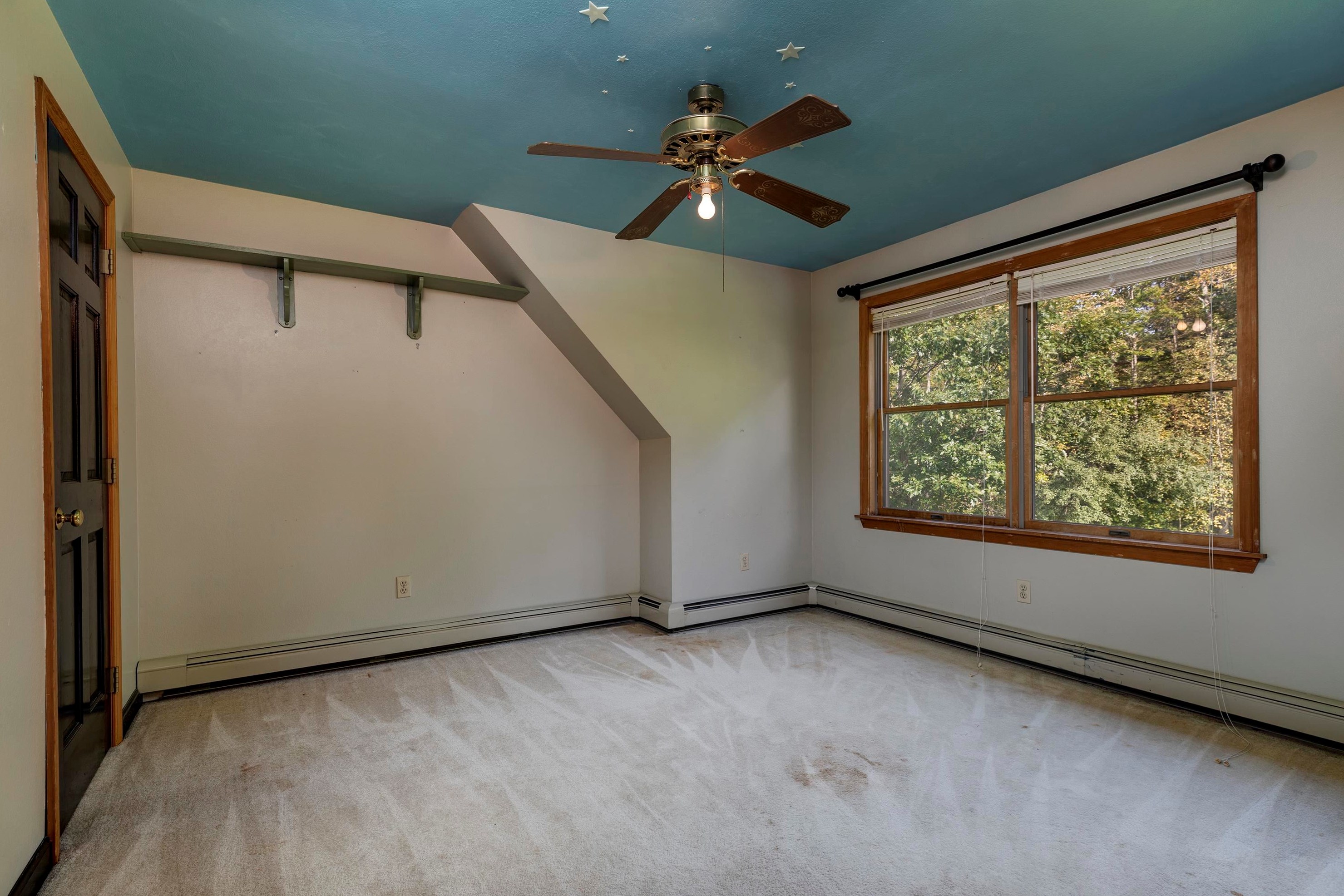 463 Meriden Rd, Lebanon NH  03766-2402 exterior