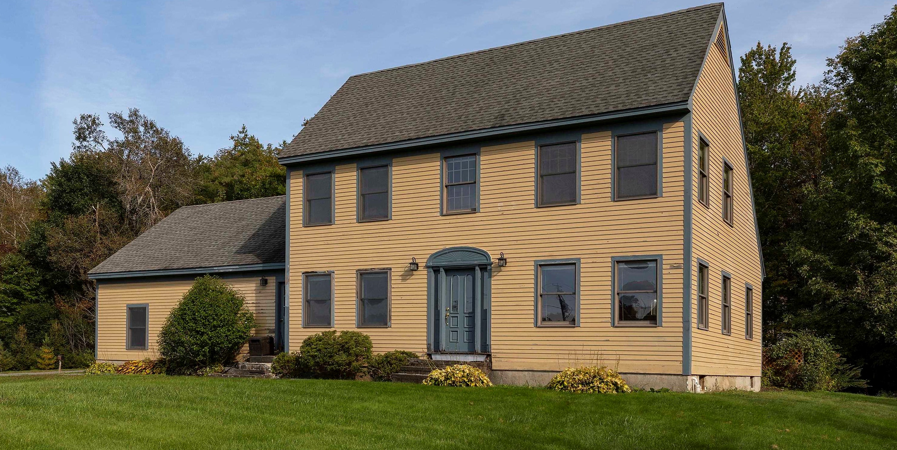 463 Meriden Rd, Lebanon NH  03766-2402 exterior