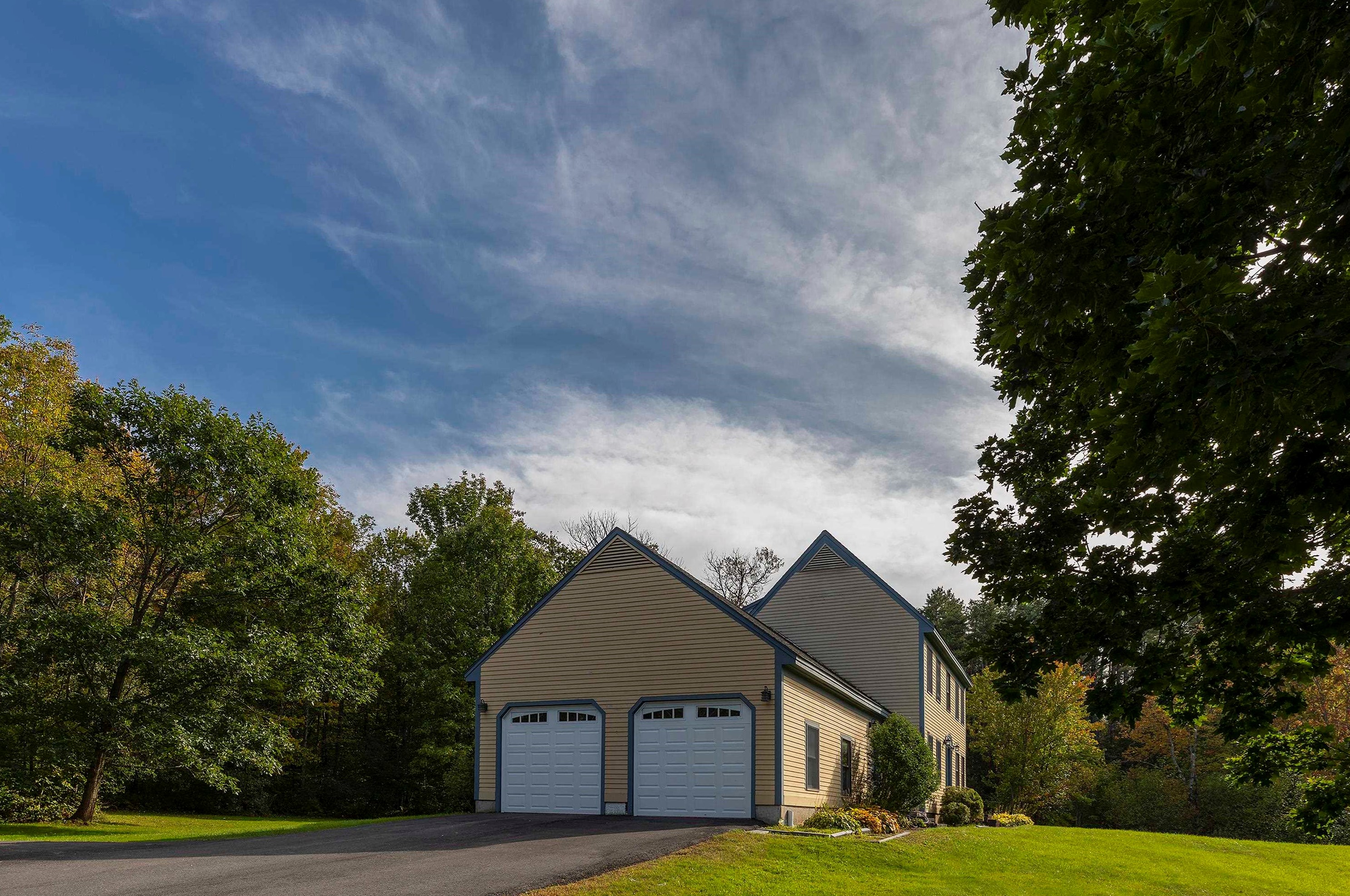 463 Meriden Rd, Lebanon NH  03766-2402 exterior