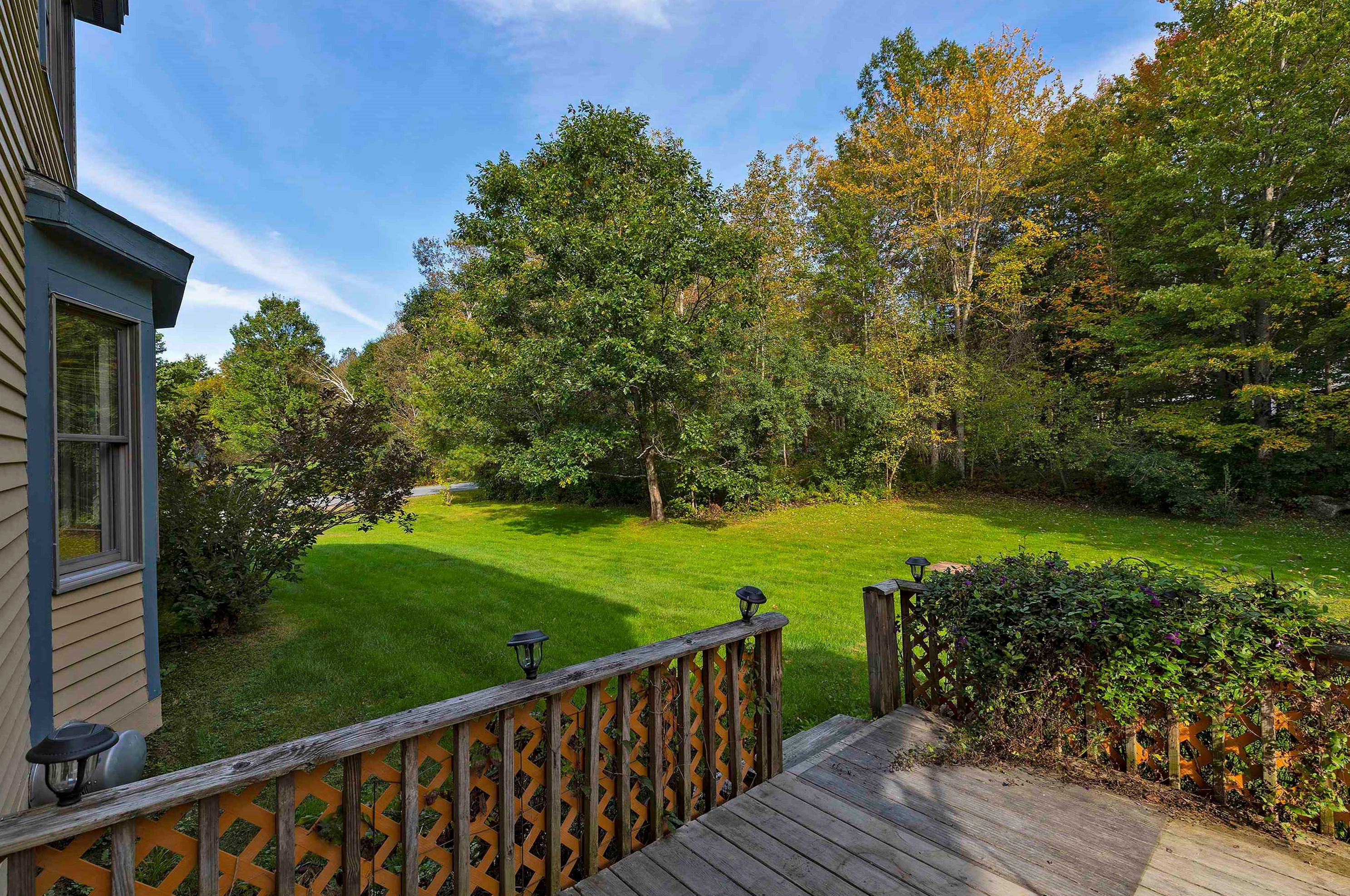 463 Meriden Rd, Lebanon NH  03766-2402 exterior