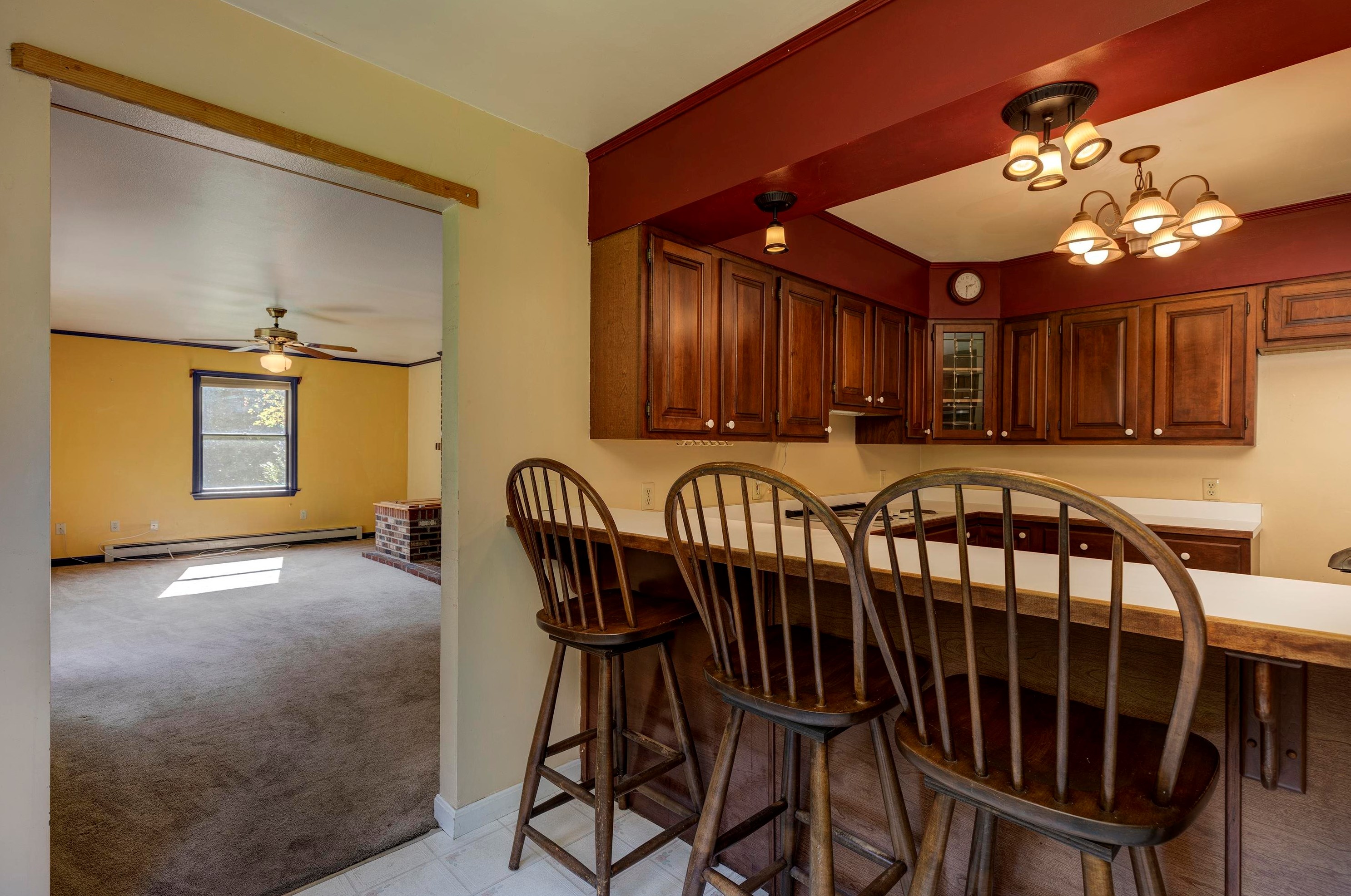 463 Meriden Rd, Lebanon NH  03766-2402 exterior