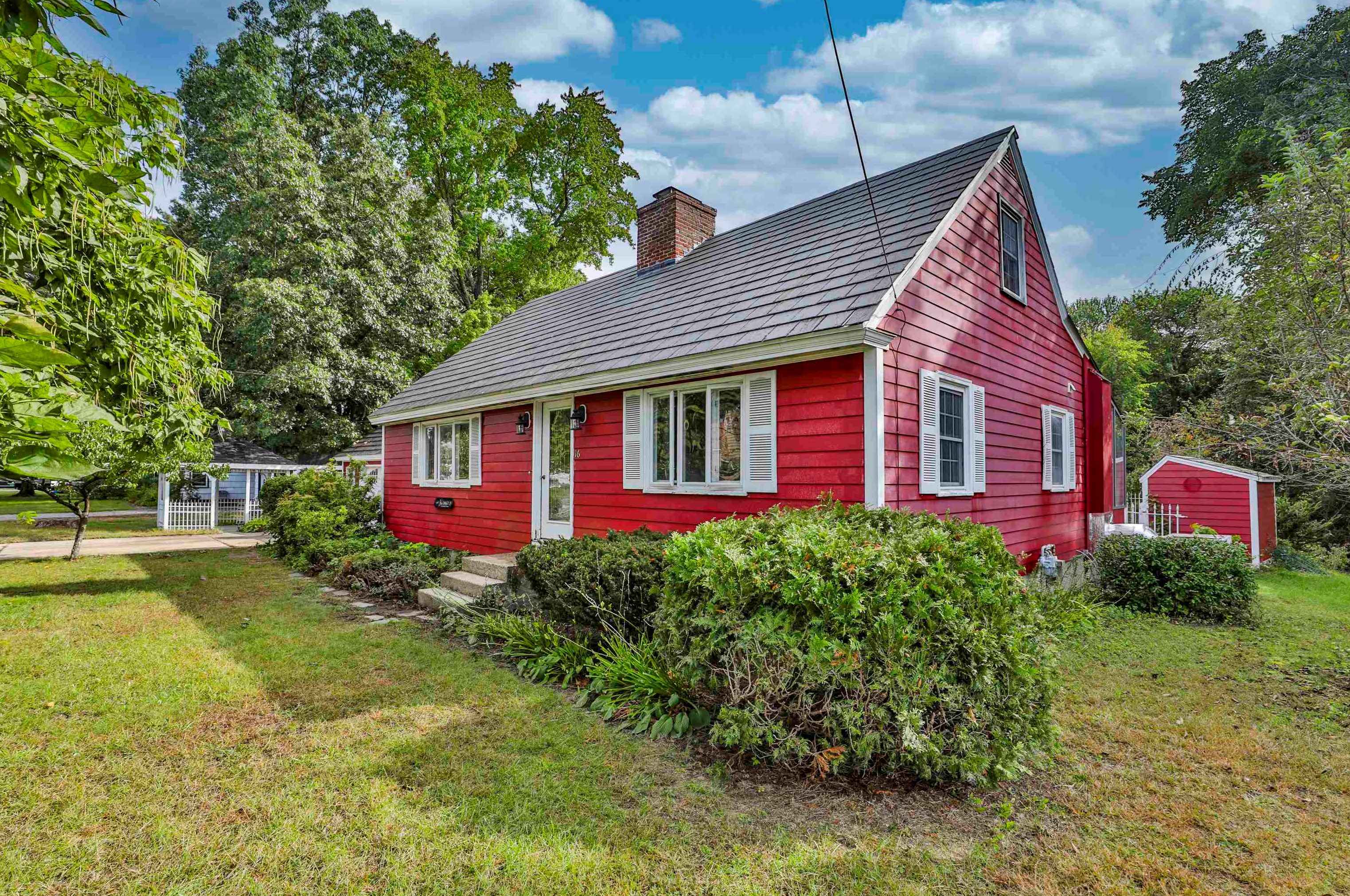16 Archery Ln, Nashua, NH 03060