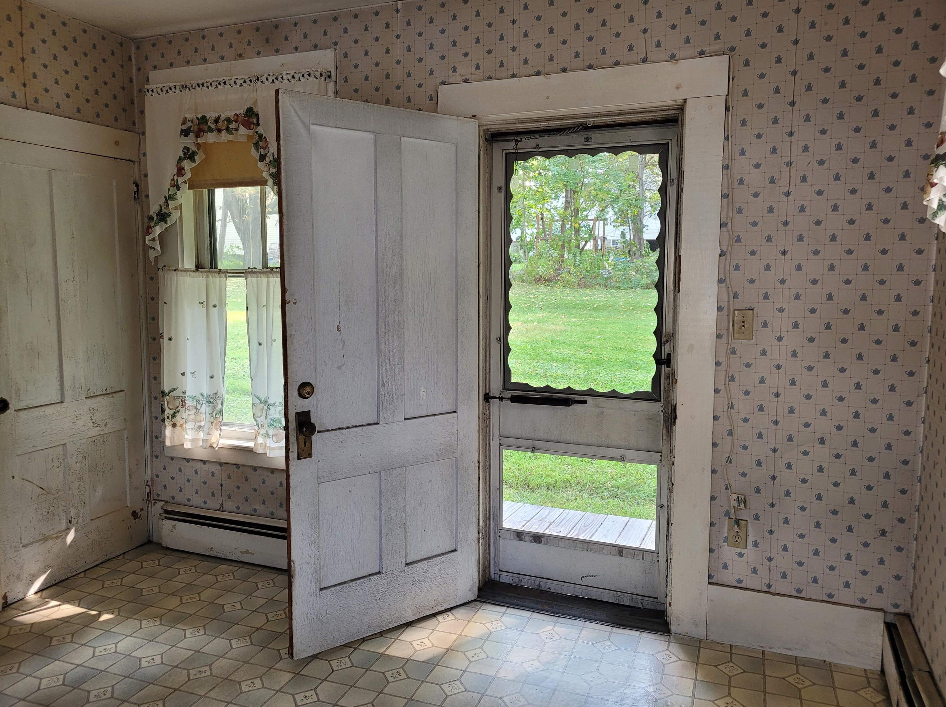 75 Highland St, Bridgewater NH 03264-3601 exterior