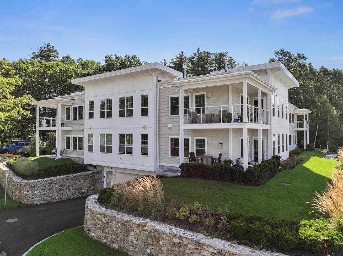 960 Sagamore Ave #13, Portsmouth, NH 03801