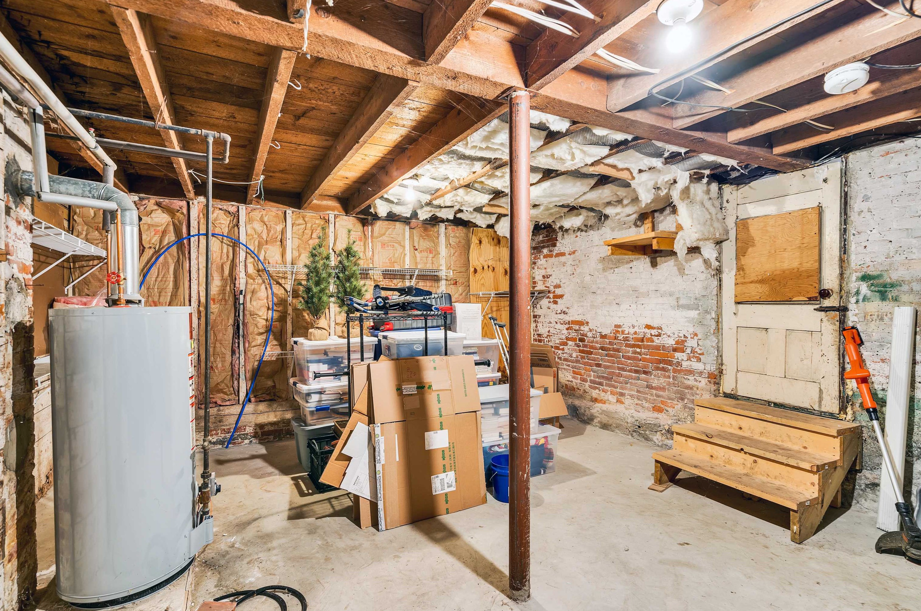 32 Riv St, Hudson MA 01749-2010 exterior