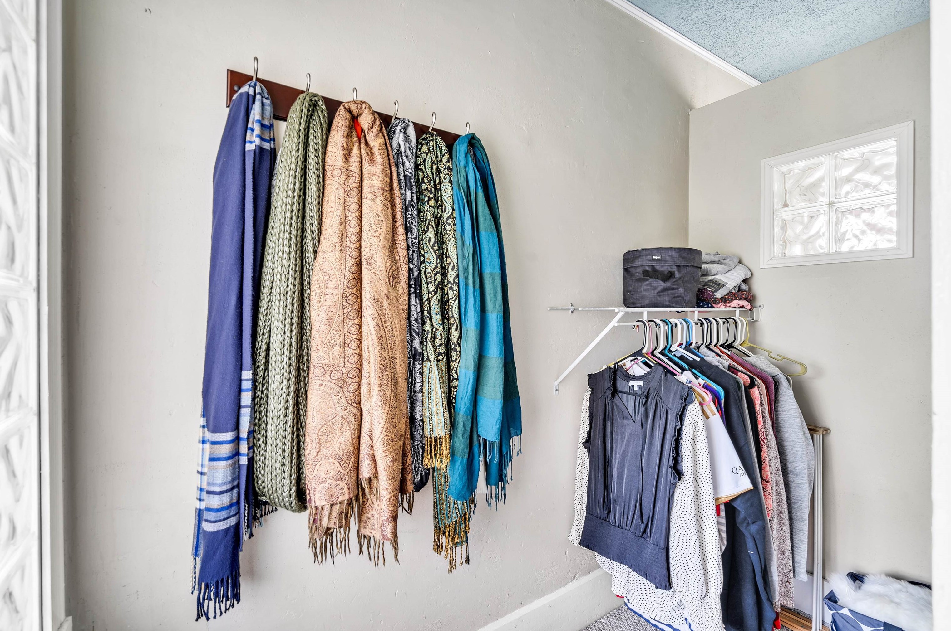 32 Riv St, Hudson MA 01749-2010 exterior