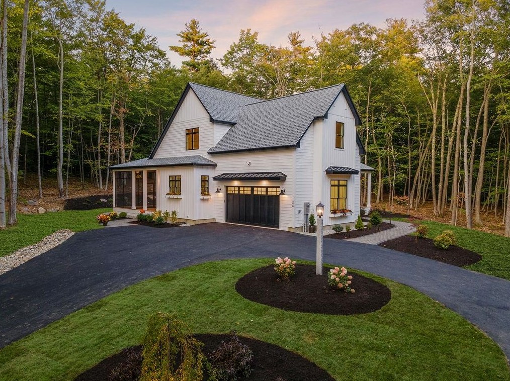 188 Pease Rd, Meredith, NH 03253-5510