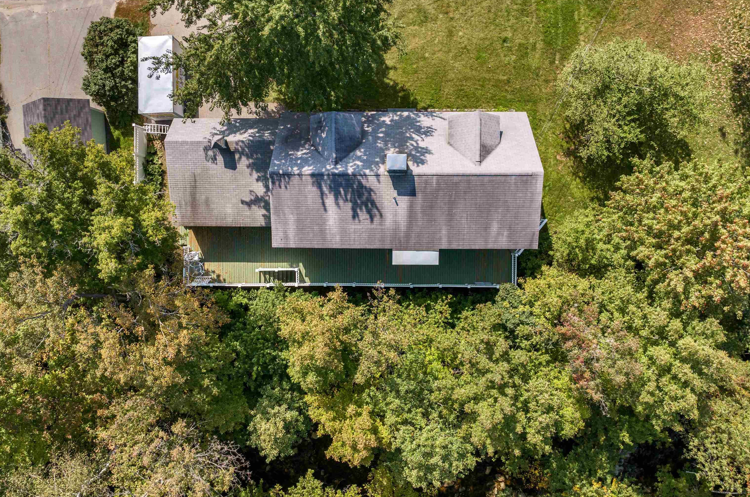 76 Lancaster Rd, Shelburne, NH 03581