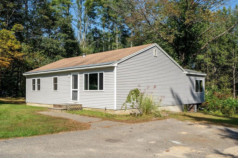 87 Cote Dr, Epping, NH 03042-2304