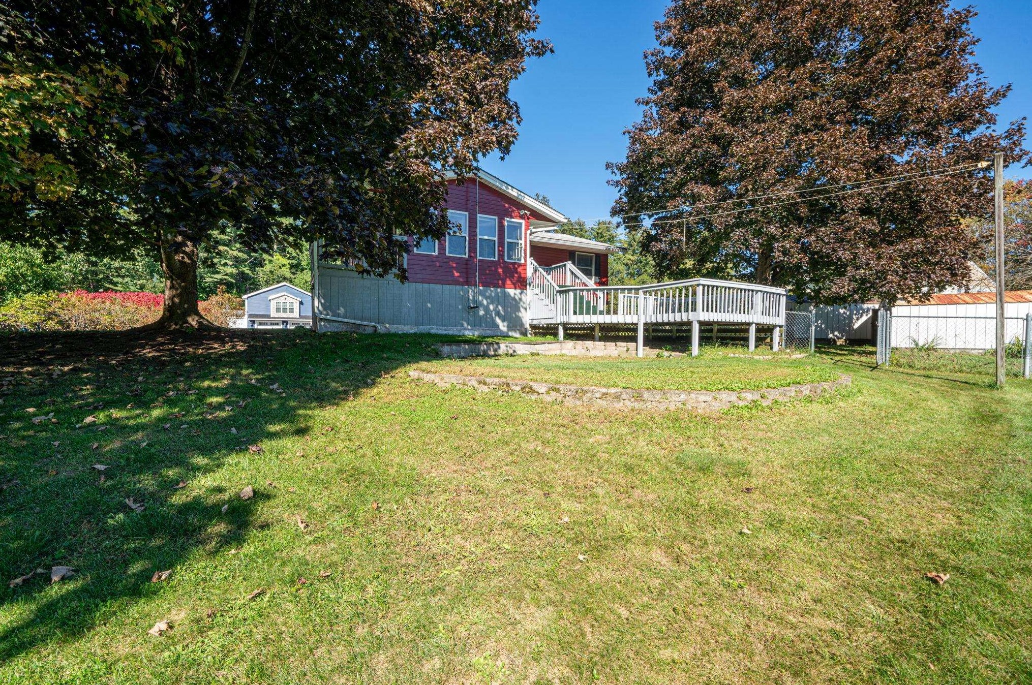 12 Bambi Trl, Merrimack NH  03054-2963 exterior