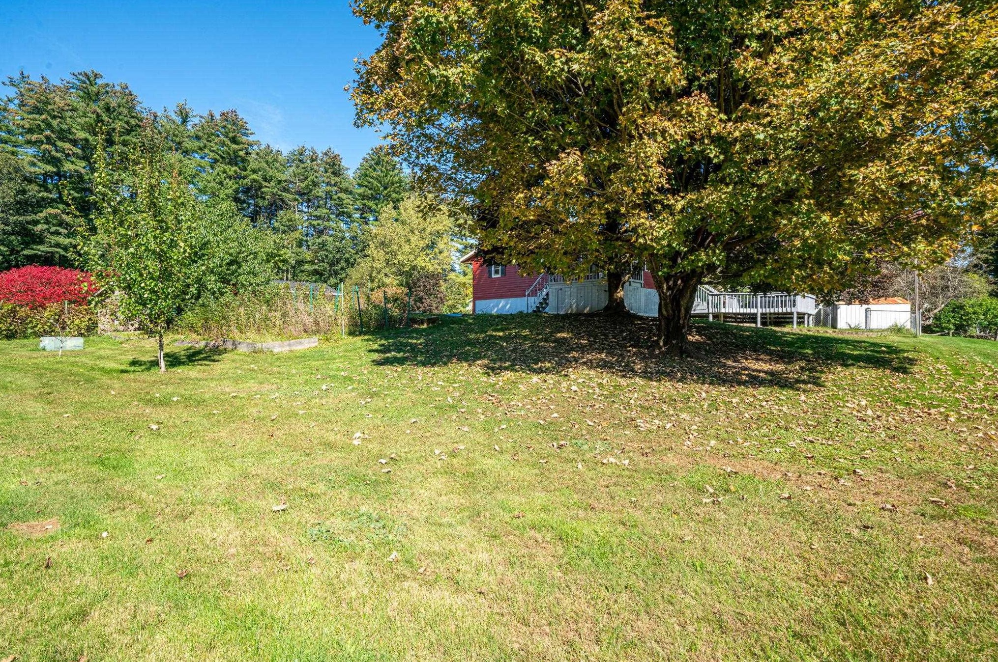 12 Bambi Trl, Merrimack NH  03054-2963 exterior