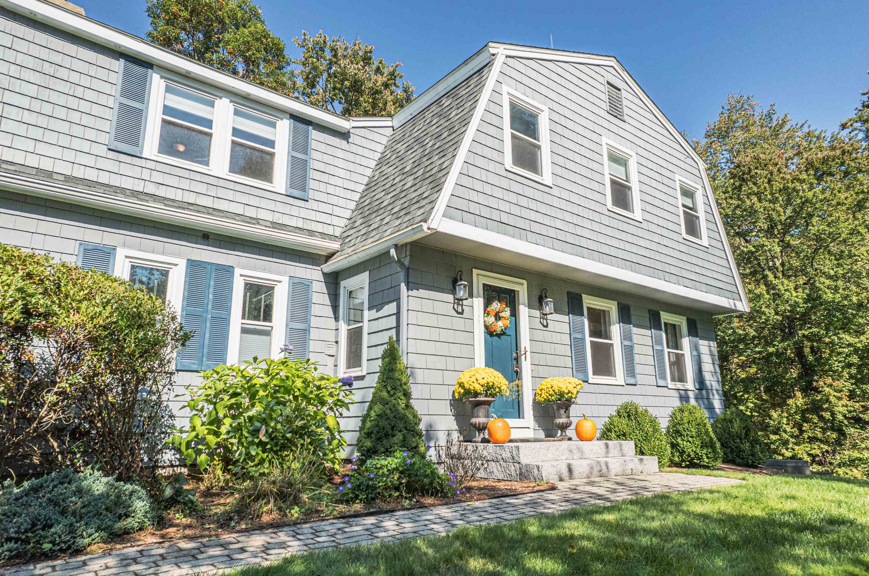 20 French Ct, Merrimack, NH 03054-2400