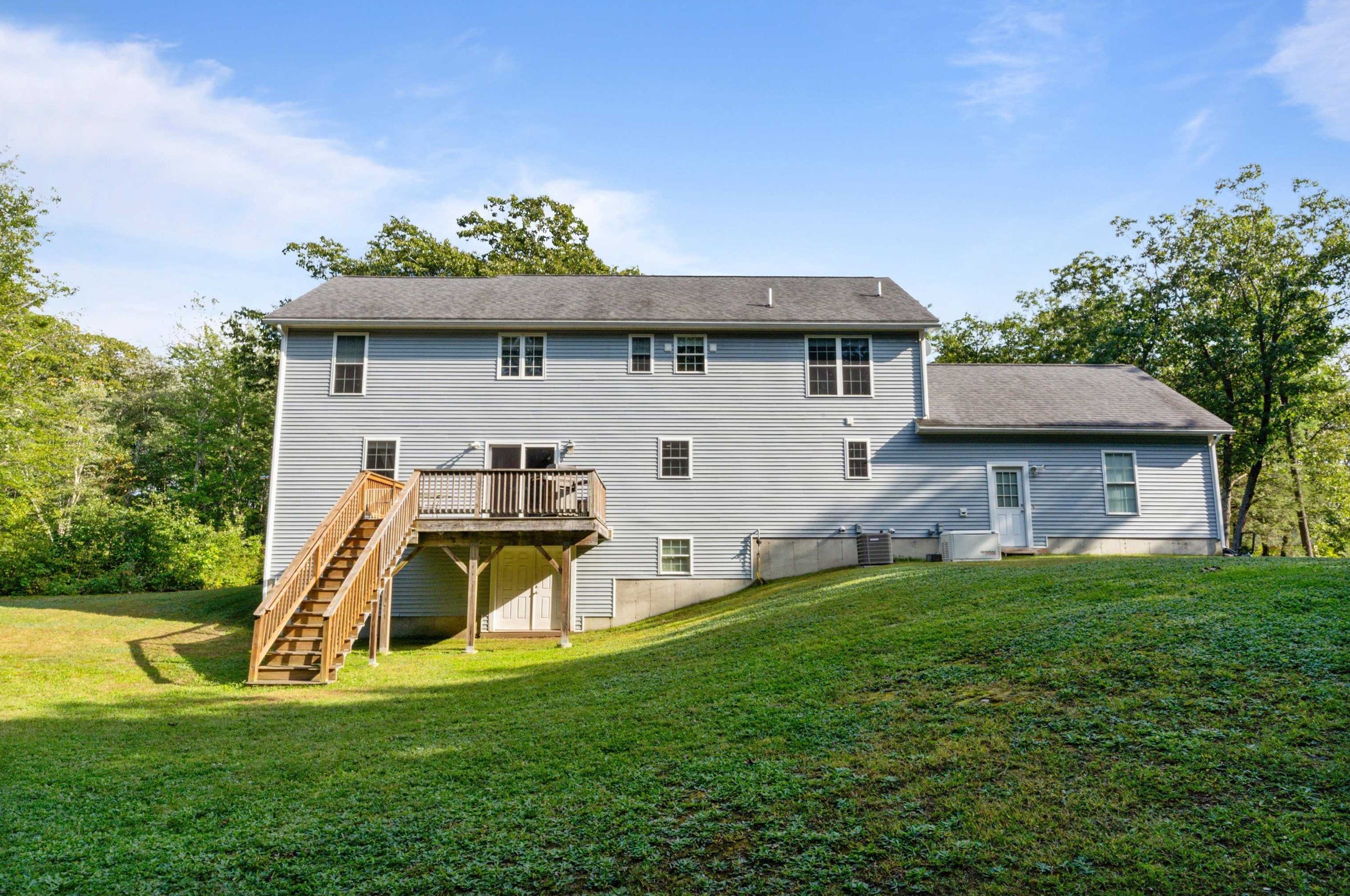 14 Sophia Ln, Wilton, NH 03086