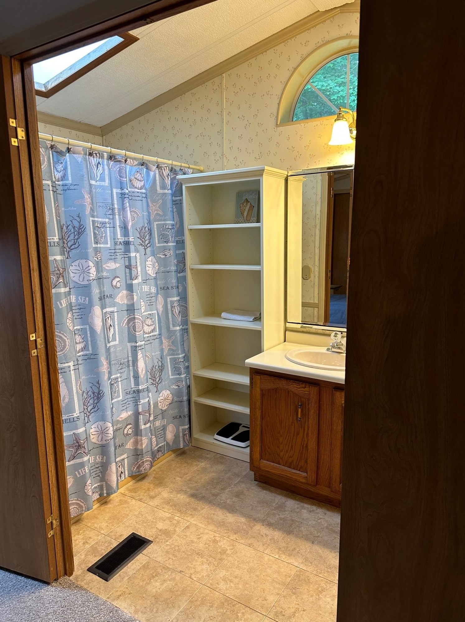 40 Gooseberry Cir, Rochester NH  03867-5267 exterior